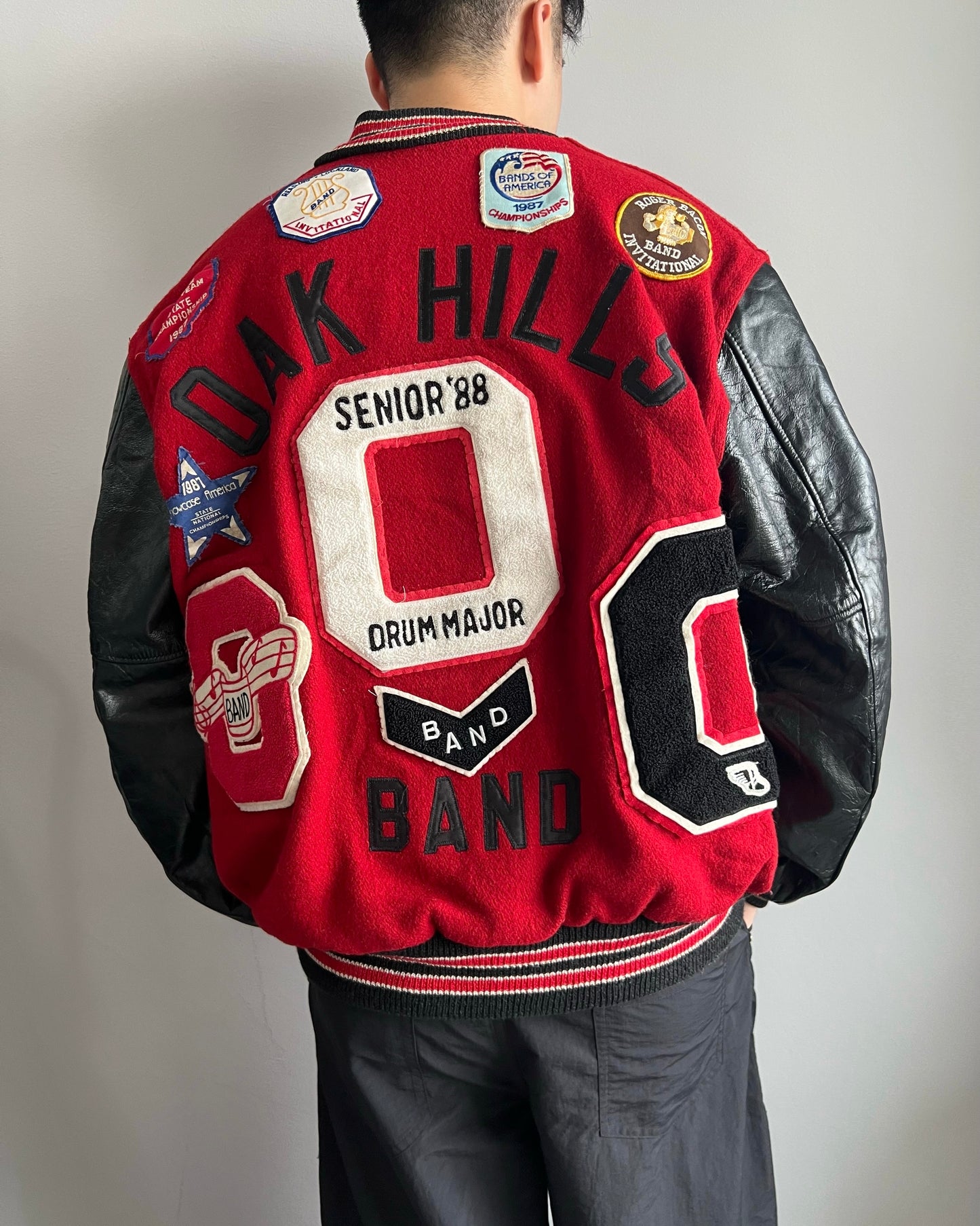 1980S 'OAK HILLS BAND' LEATHER SLEEVES VARSITY JACKETS (XL)