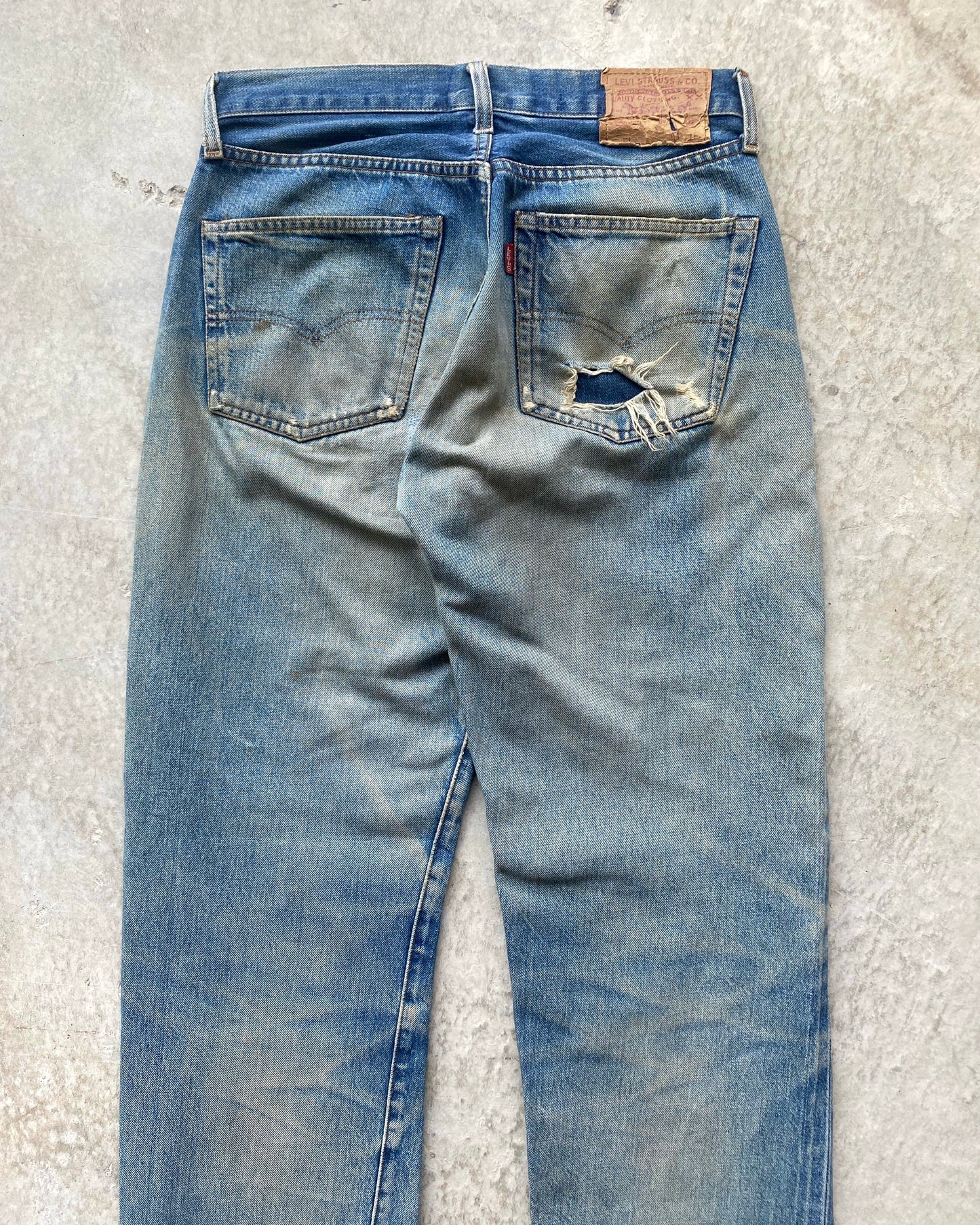 1990S MUD WASHED BIG E LEVI'S 501 REPAIRED SELVEDGE JEANS (31X36")