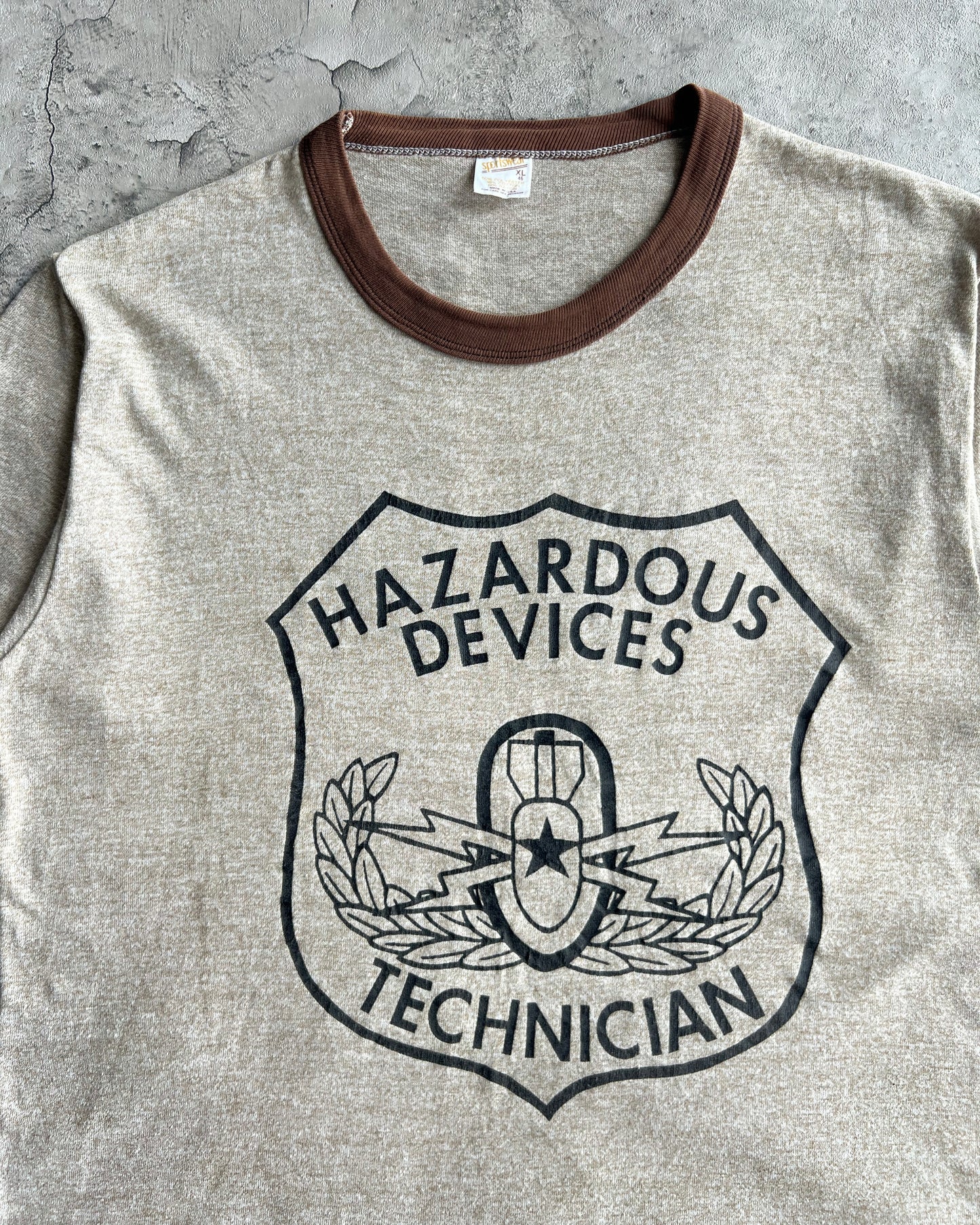 1980S 'HAZARDOUS DEVICES TECHNICIAN' RINGER TEE (XL)