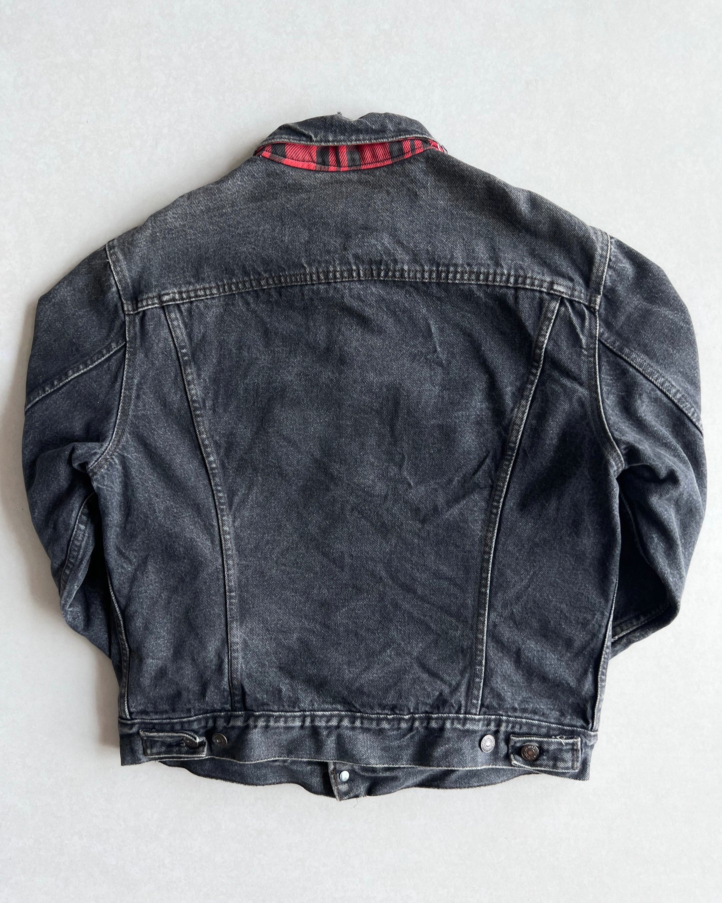 1980S FADED BLACK LEVI'S TYPE III REVERSIBLE TRUCKER DENIM JACKET (L)