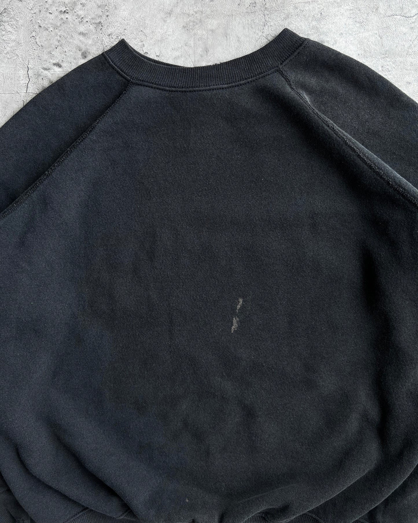 1990S FADED BLACK BLANK HANES RAGLAN SWETASHIRT (XL)
