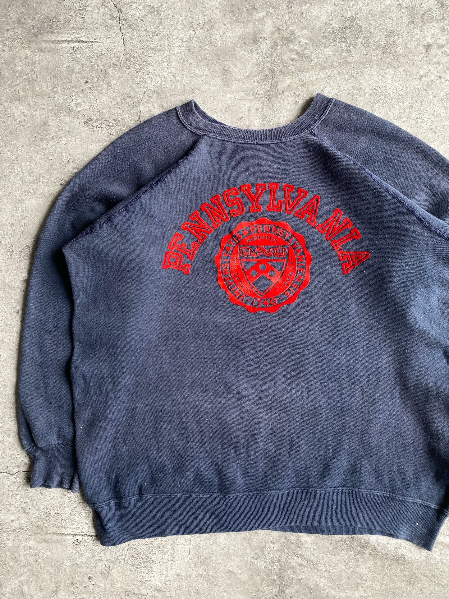 1970S 'PENNSYLVANIA" CHAMPION RAGLAN SWEATSHIRT (M/L)