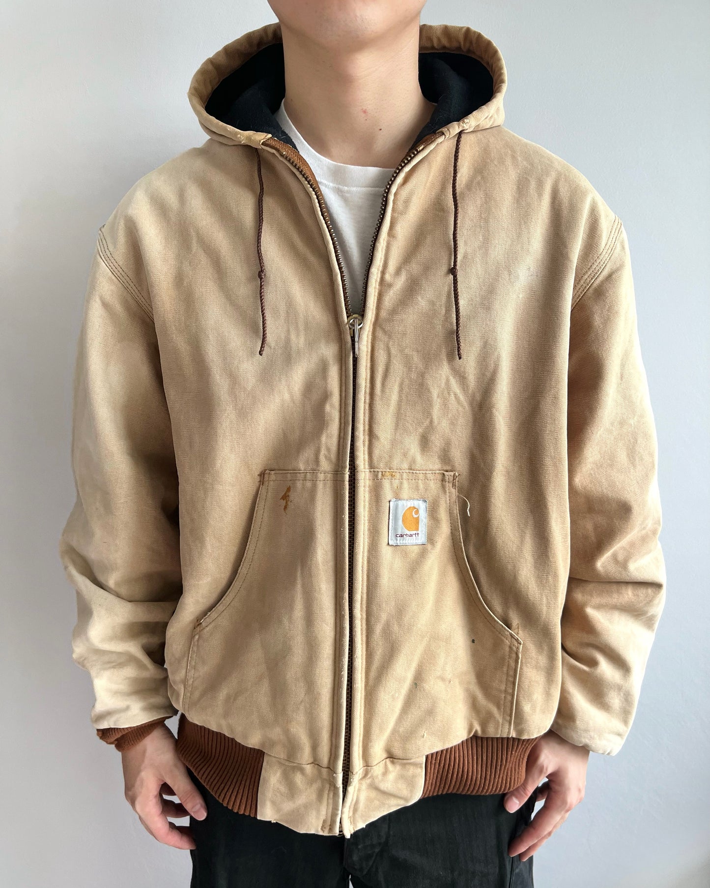1990S FADED BROWN CARHARTT HOODED JACKET (XL)