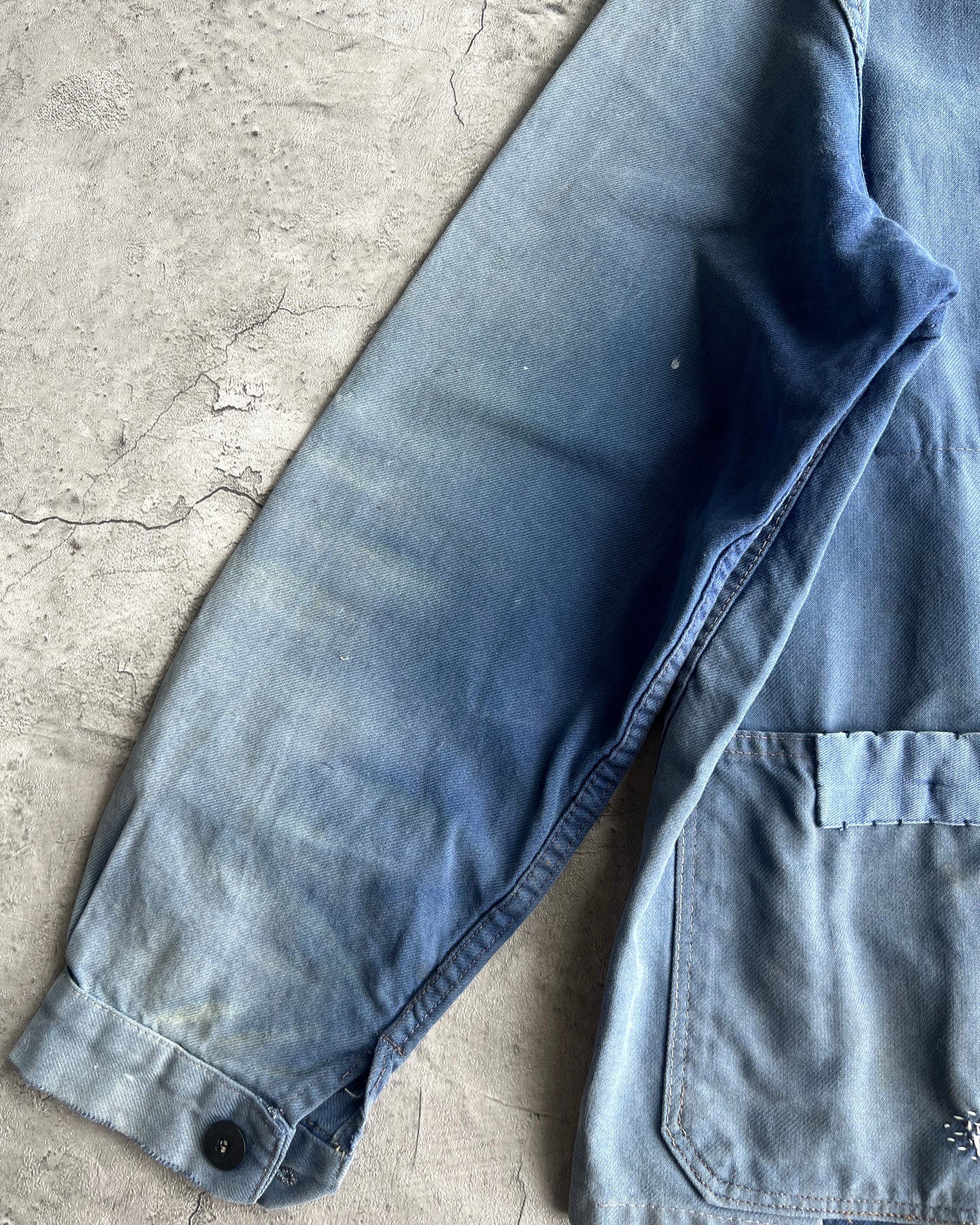 1960S SUN FADED ROUND COLLAR FRENCH PATCHED WORK JACKET (L)