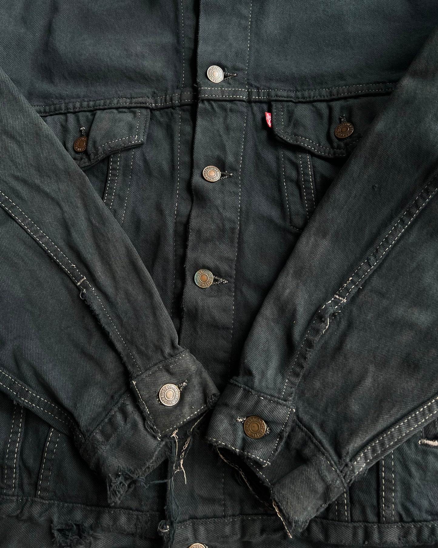 1980S OVERDYED LEVI'S TYPE III DENIM TRUCKER JACKET (M)