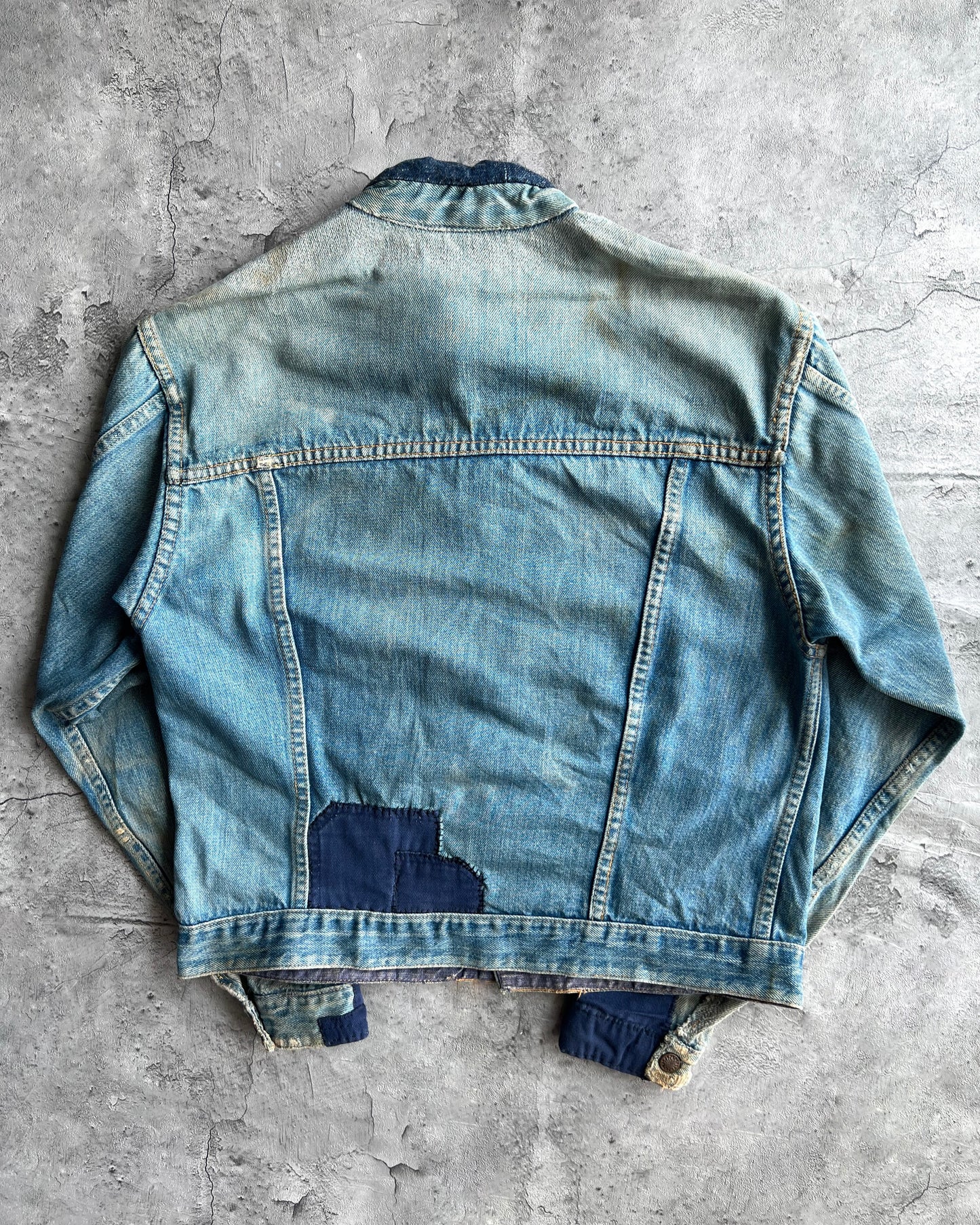 1960S FADED PATCHED TYPE II SELVEDGE DENIM JACKET (M)