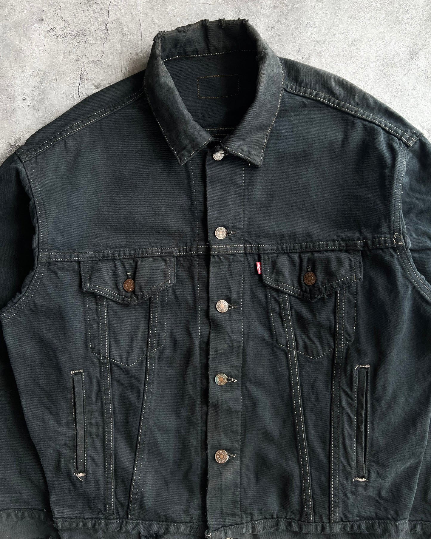 1980S OVERDYED LEVI'S TYPE III DENIM TRUCKER JACKET (M)