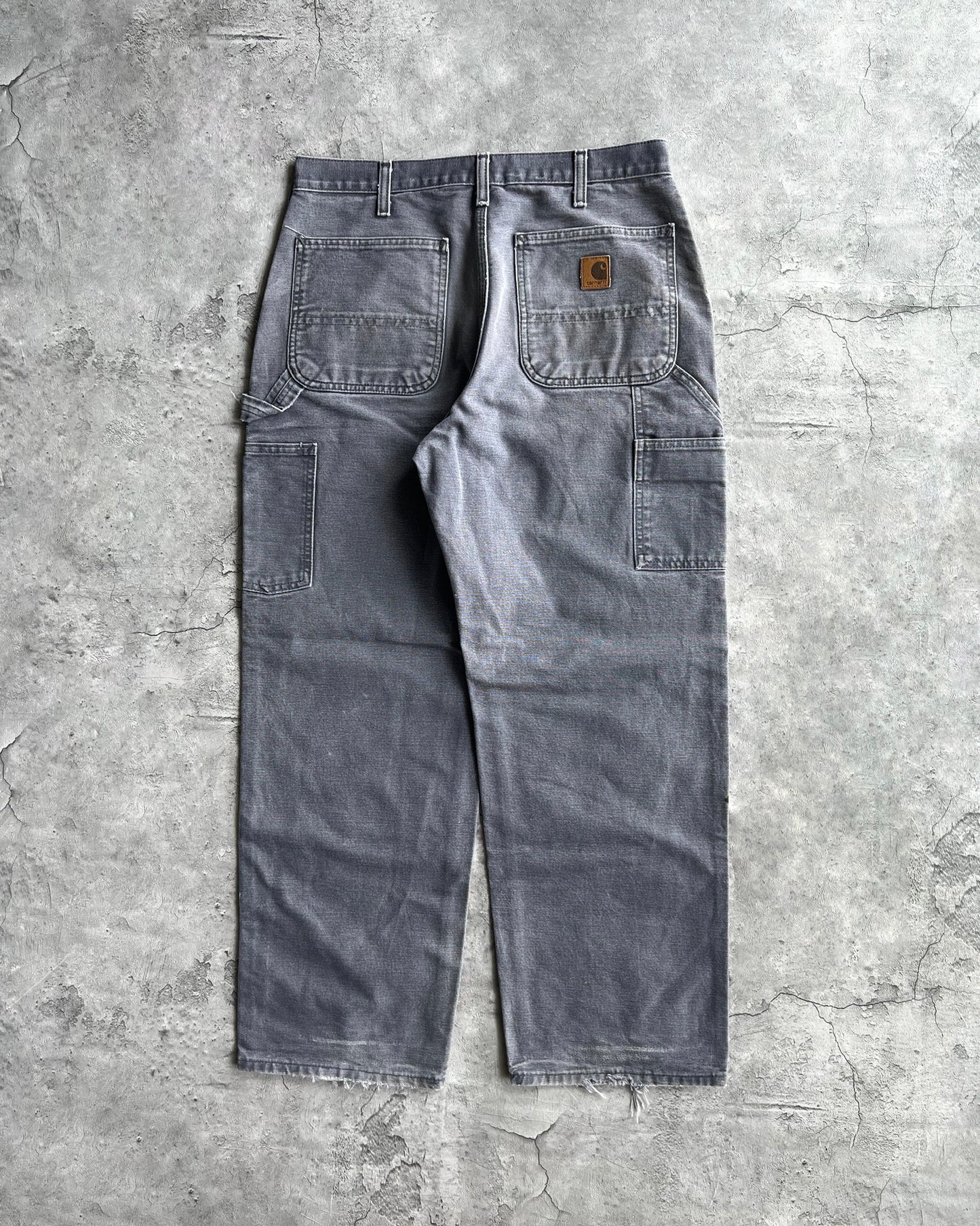 1990S PAINTED CARHARTT CARPENTER WORK PANTS (32X30)