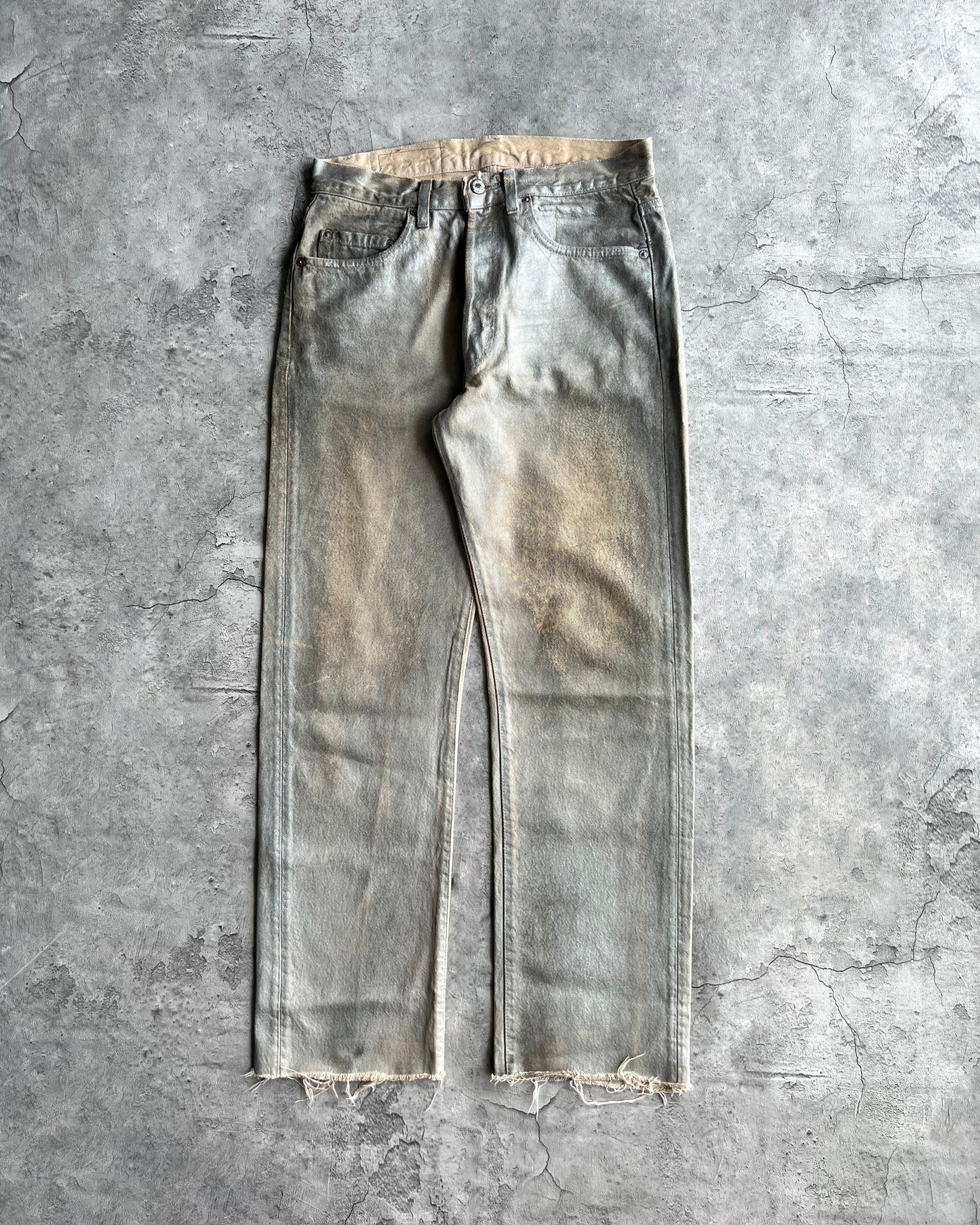 1980S FADED SILVER WAXED LEVI'S 501 JEANS (31X32)