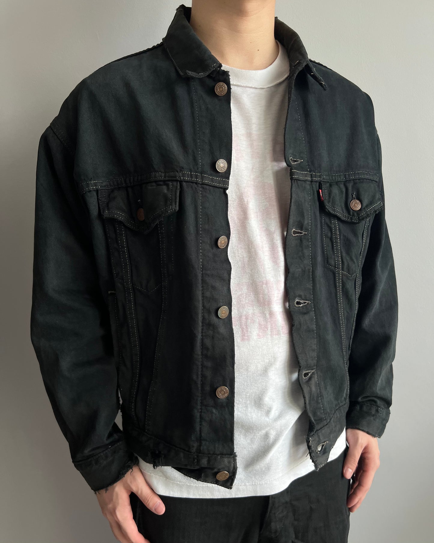 1980S OVERDYED LEVI'S TYPE III DENIM TRUCKER JACKET (M)
