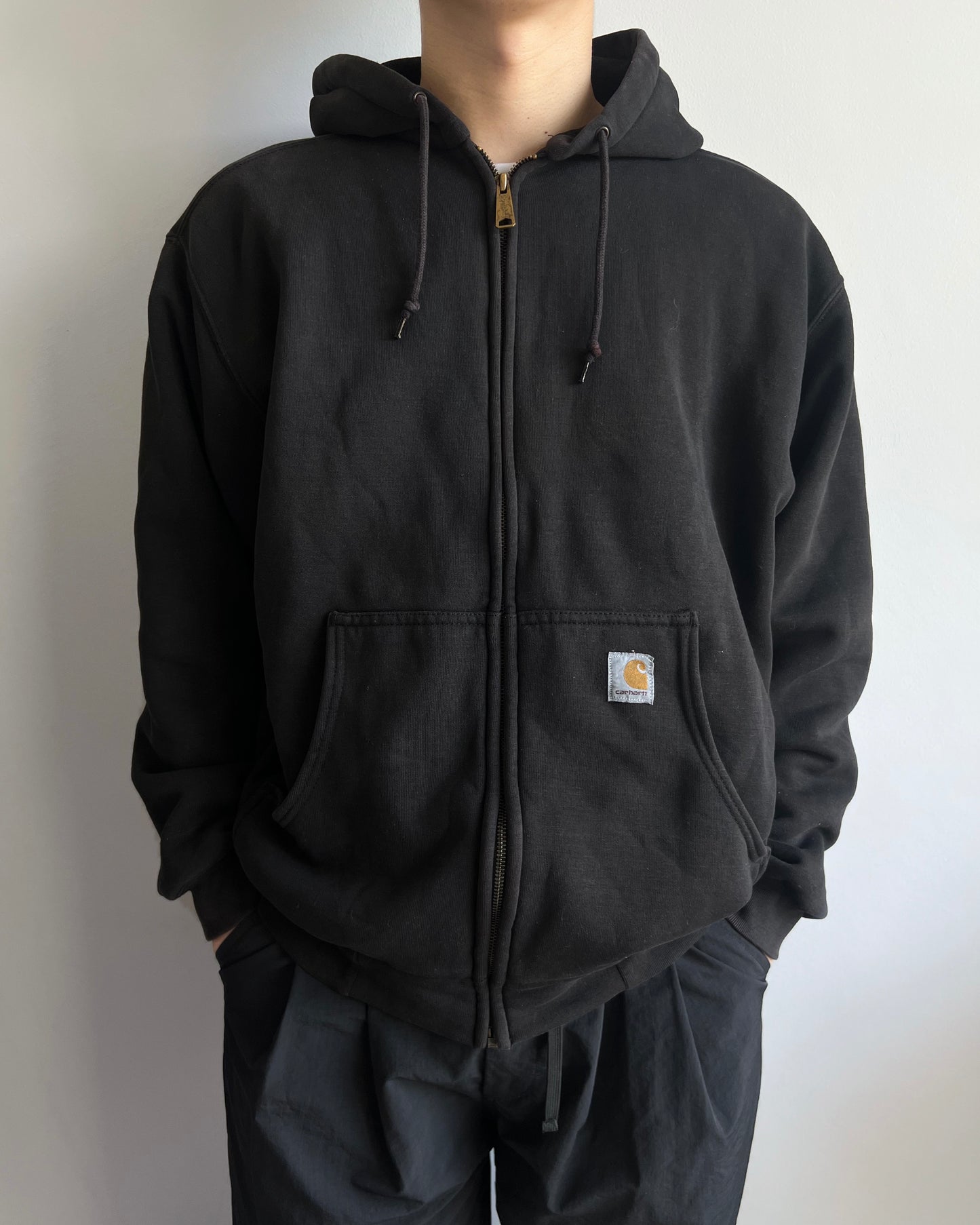 1990S BLACK HEAVYWEIGHT CARHARTT LOGO ZIP-UP HOODIE (L)