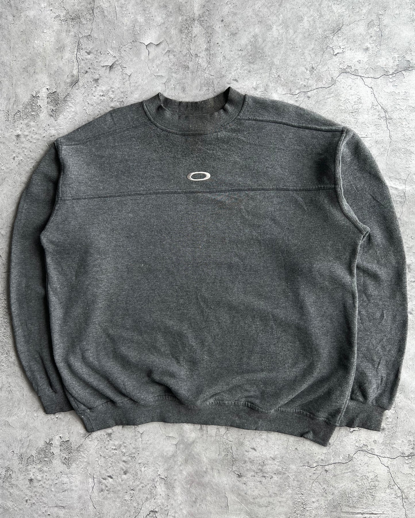 1990S GREY OAKLEY CENTER LOGO SWEATSHIRT (L)