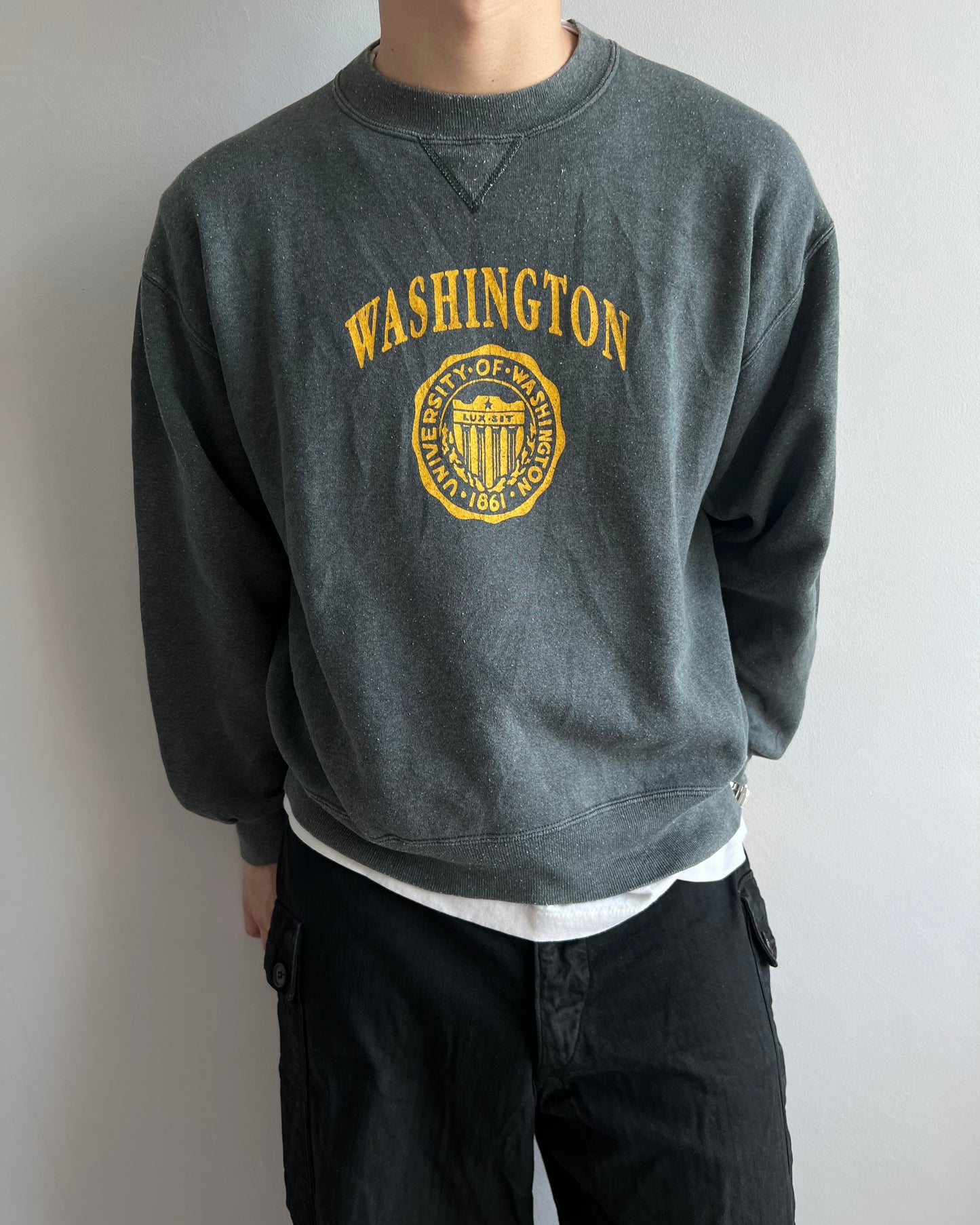 1990S 'UNIVERSITY OF WASHINGTON' RUSSELL SWEATSHIRT (L)