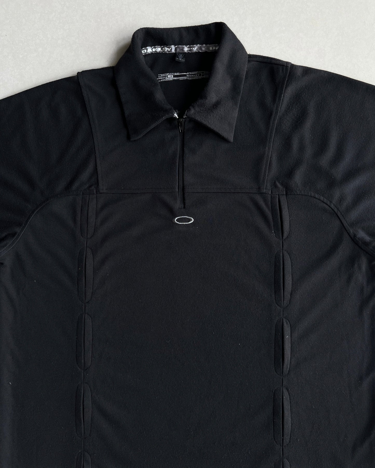 2000S OAKLEY MULTI-PANEL QUARTERZIP POLO (M)