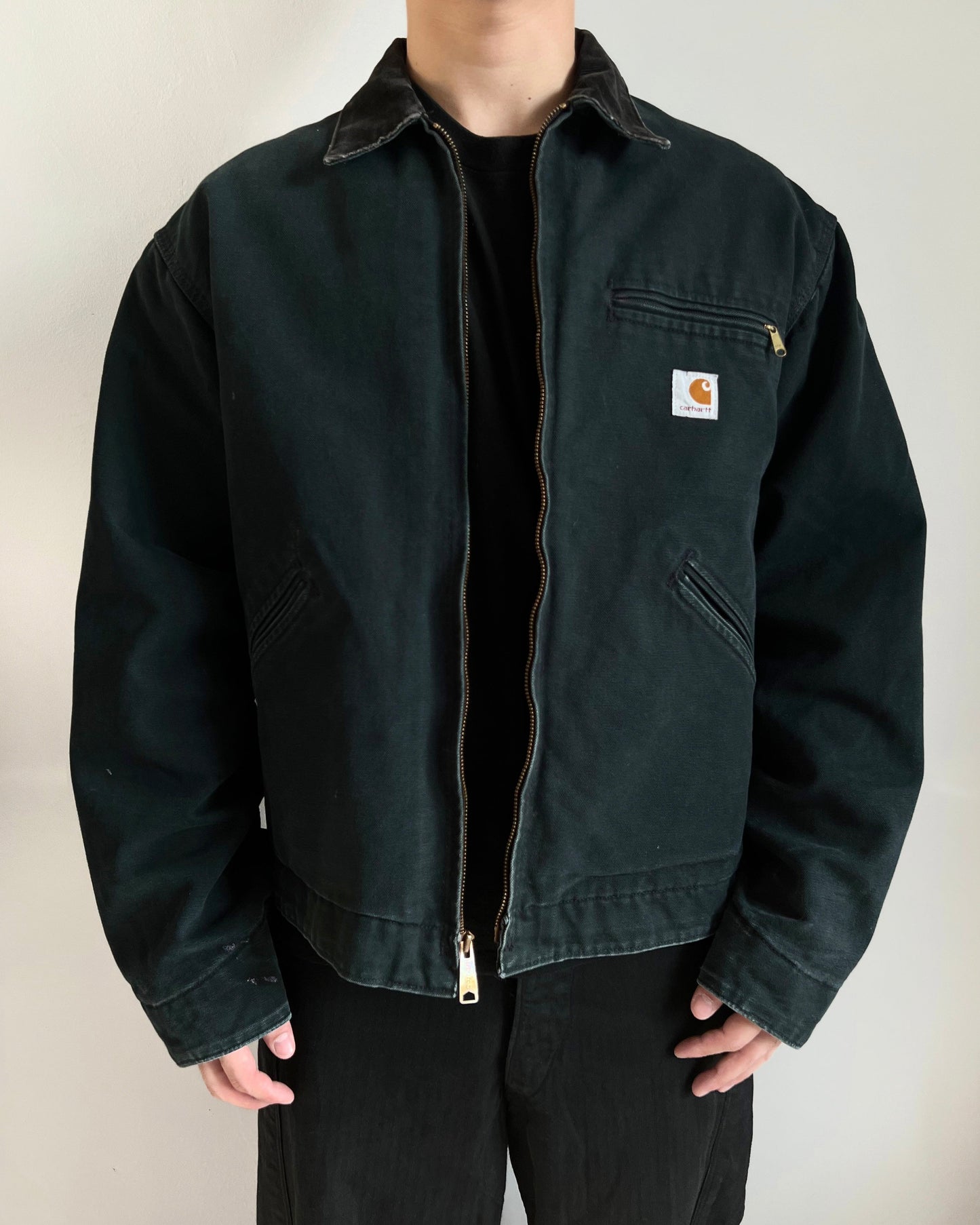1990S BLACK/MOSS GREEN CARHARTT DETROIT WORK JACKET (L/XL)