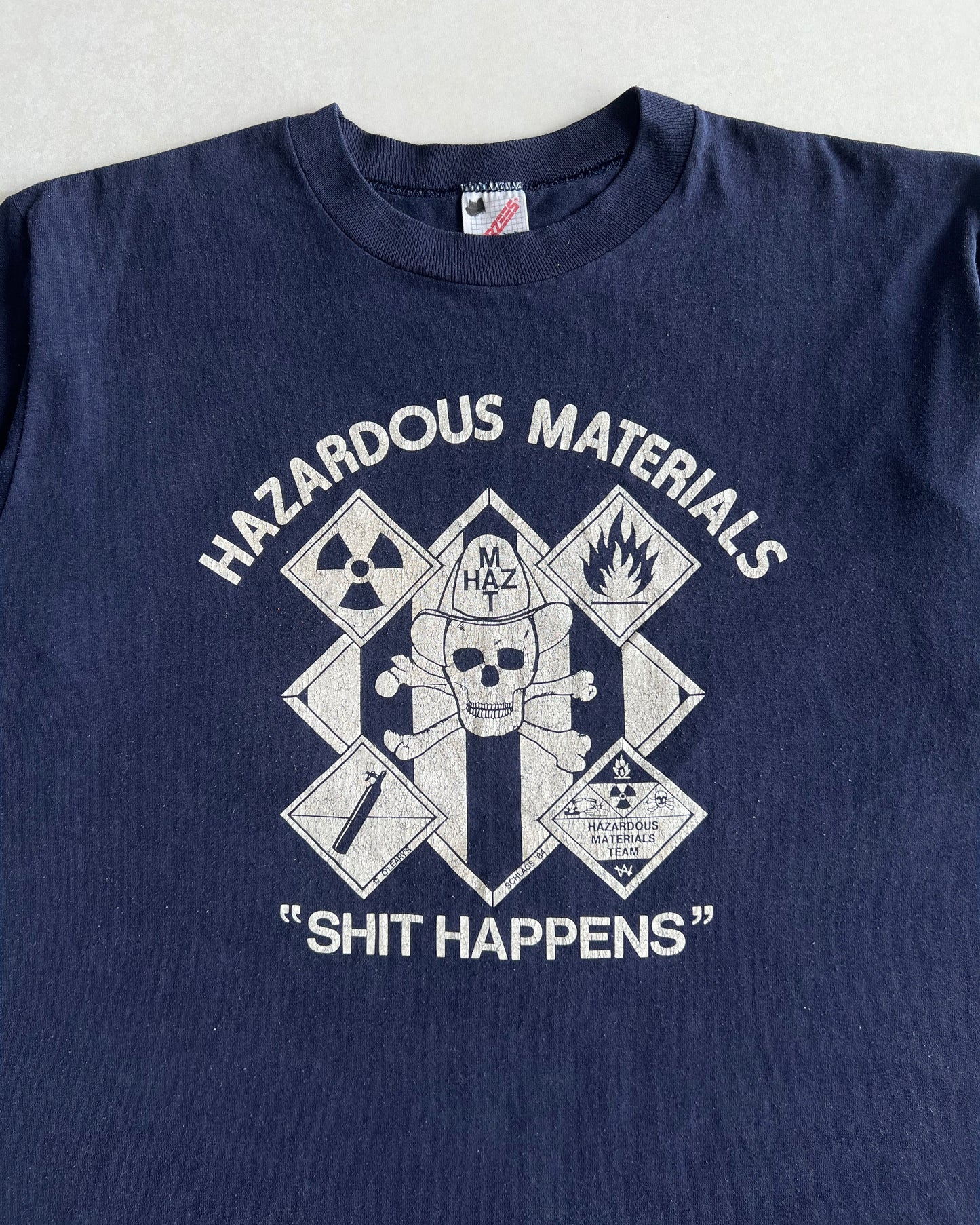 1990S 'HAZARDOUS MATERIALS SHIT HAPPENS' TEE (L)