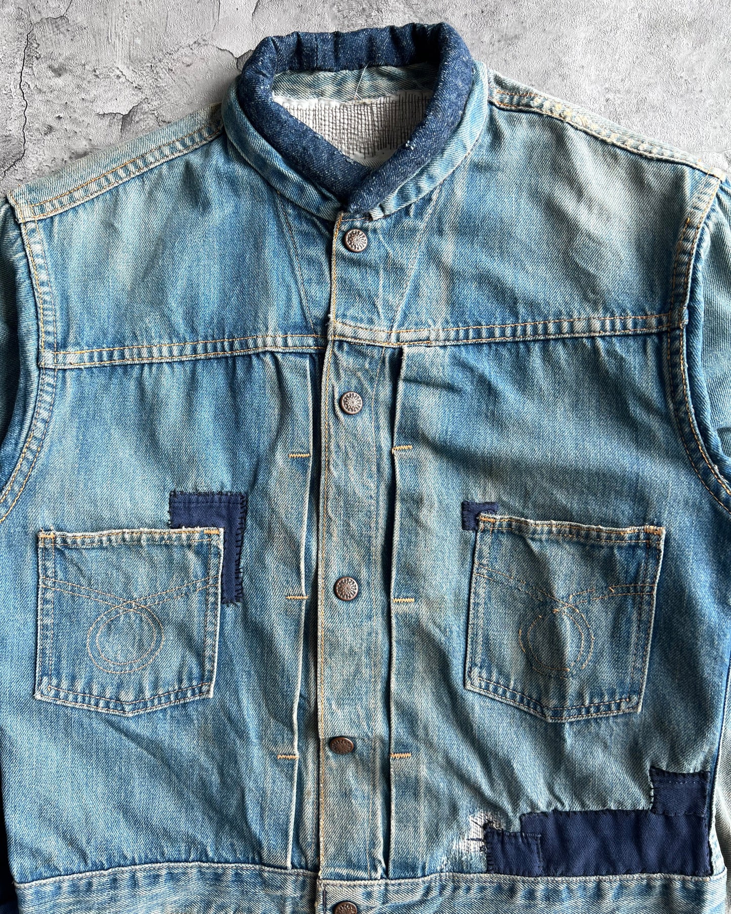 1960S FADED PATCHED TYPE II SELVEDGE DENIM JACKET (M)