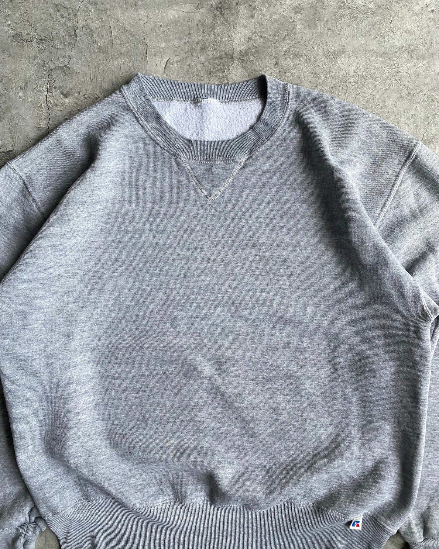 1990S RUSSELL GREY BLANK CREWNECK SWEATSHIRT (M)