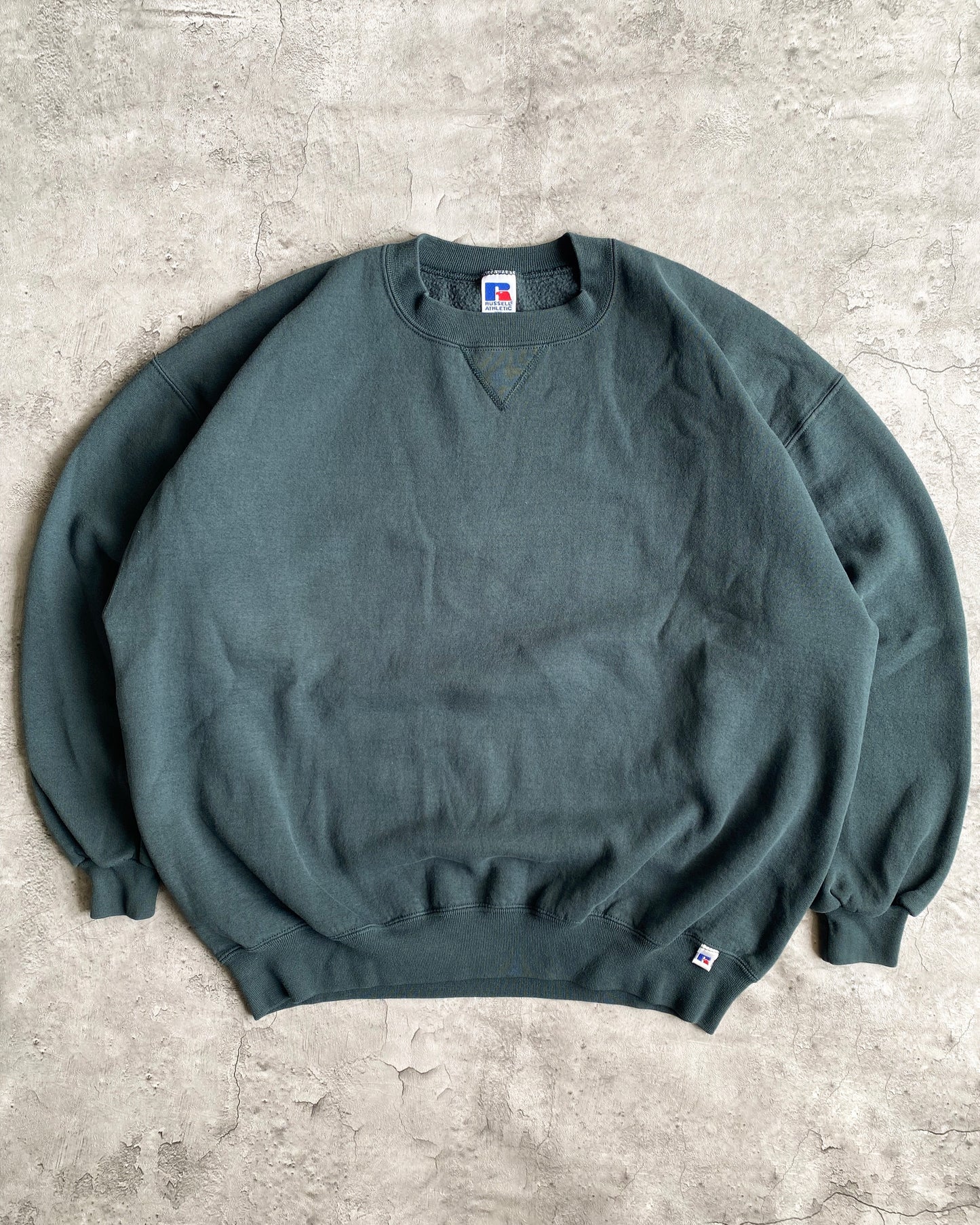 1990S RUSSELL FOREST GREEN BLANK CREWNECK SWEATSHIRT (L-XXL)