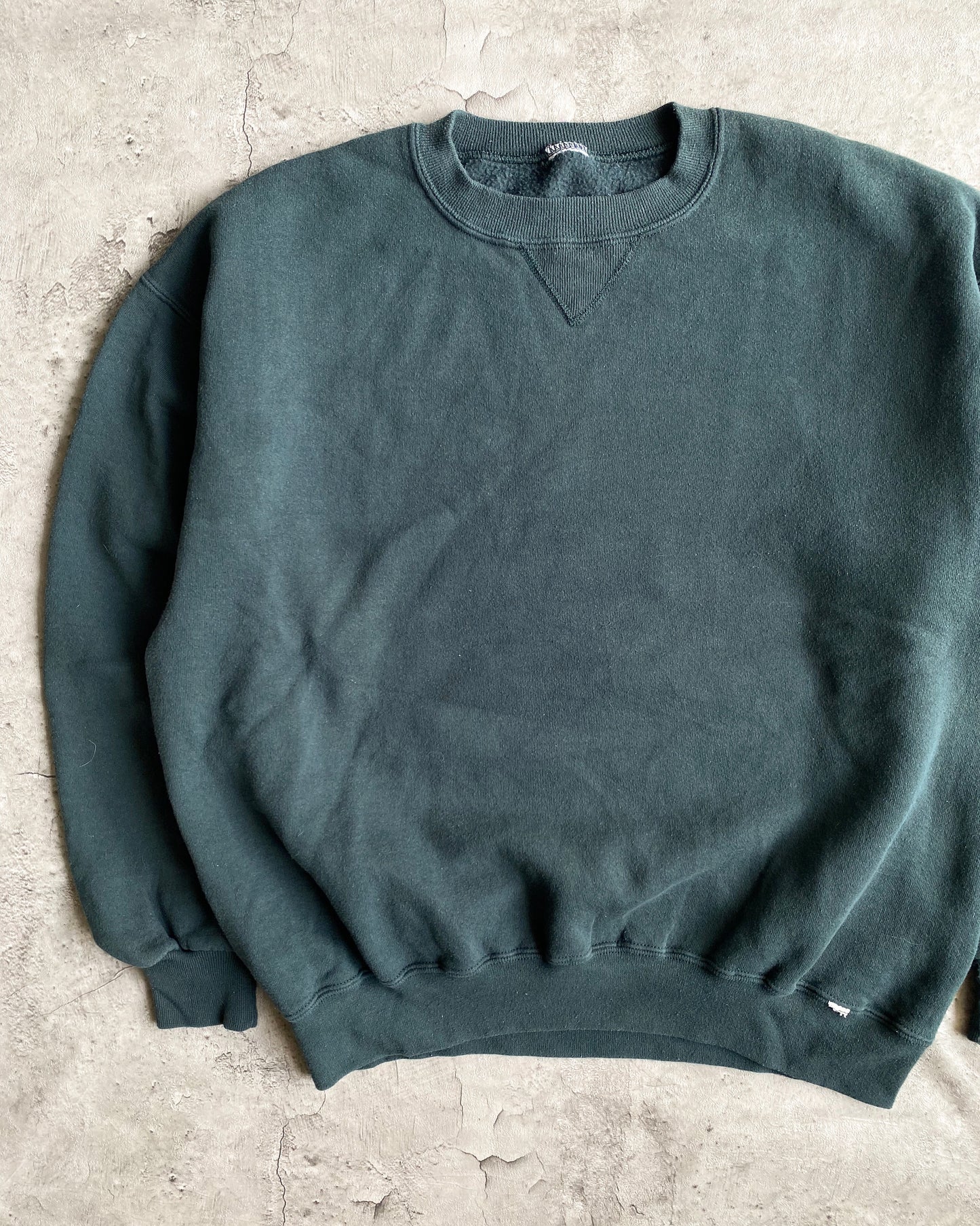 1990S RUSSELL FOREST GREEN BLANK CREWNECK SWEATSHIRT (M/L)