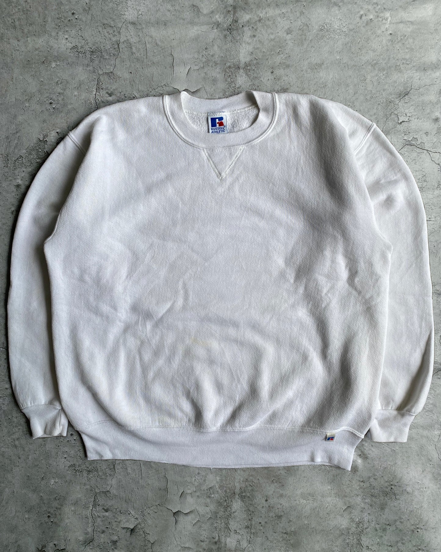 1990S RUSSELL WHITE BLANK CREWNECK SWEATSHIRT (S-L)