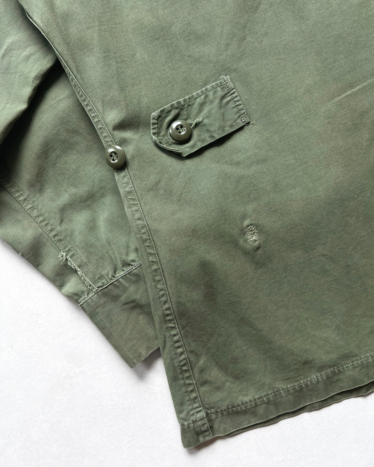 1960S US ARMY 2ND PATTERN SLANT POCKET POPLIN JUNGLE JACKET (M)