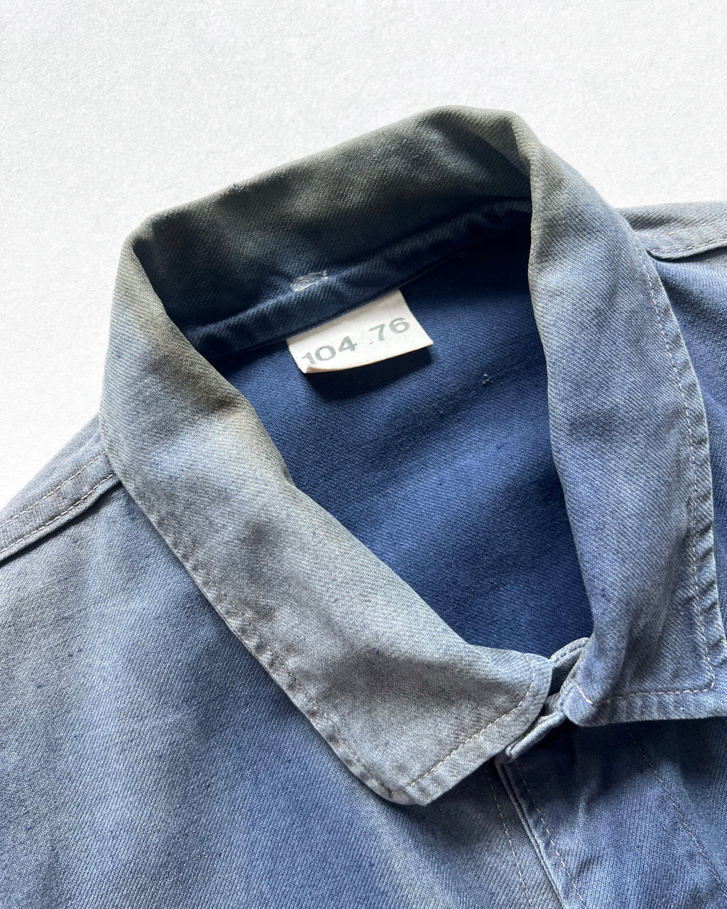 1970S SUN FADED FRENCH WORK JACKET (L)