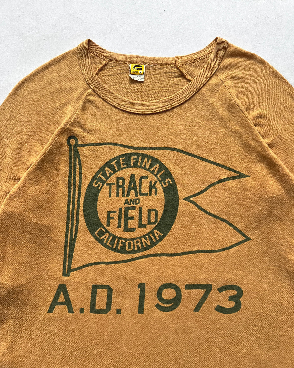1970S 'STATE FINALS TRACK & FIELD CALIFORNIA' 3/4 TEE (M)