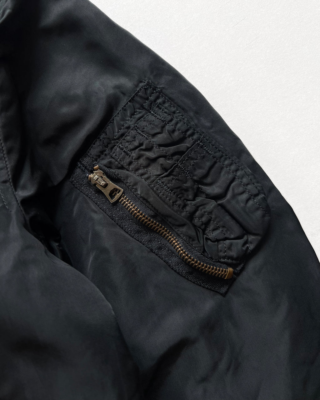 1980S BLACK ALPHA INDUSTRIES MA-1 FLIGHT JACKET (L)