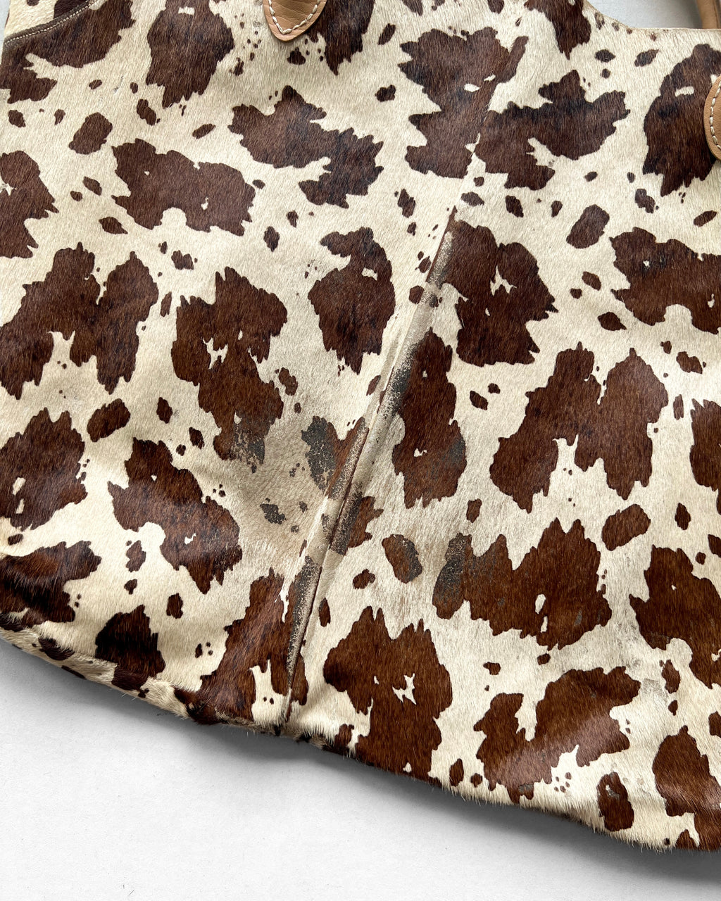 1970S COWHIDE HANDMADE LEATHER TOTE (OS)