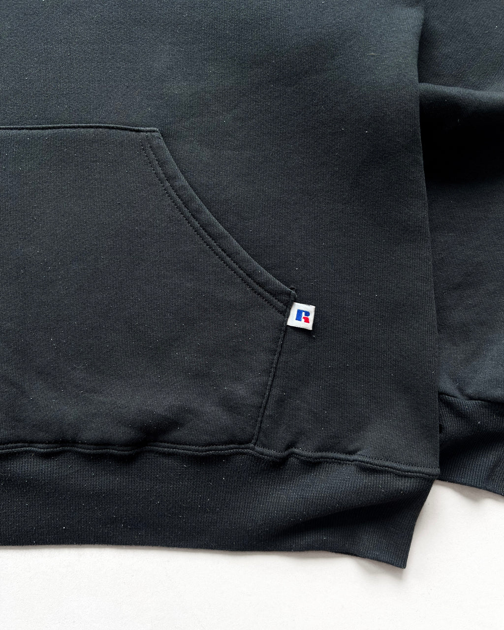 1990S RUSSELL BLACK BLANK HOODIE (L)