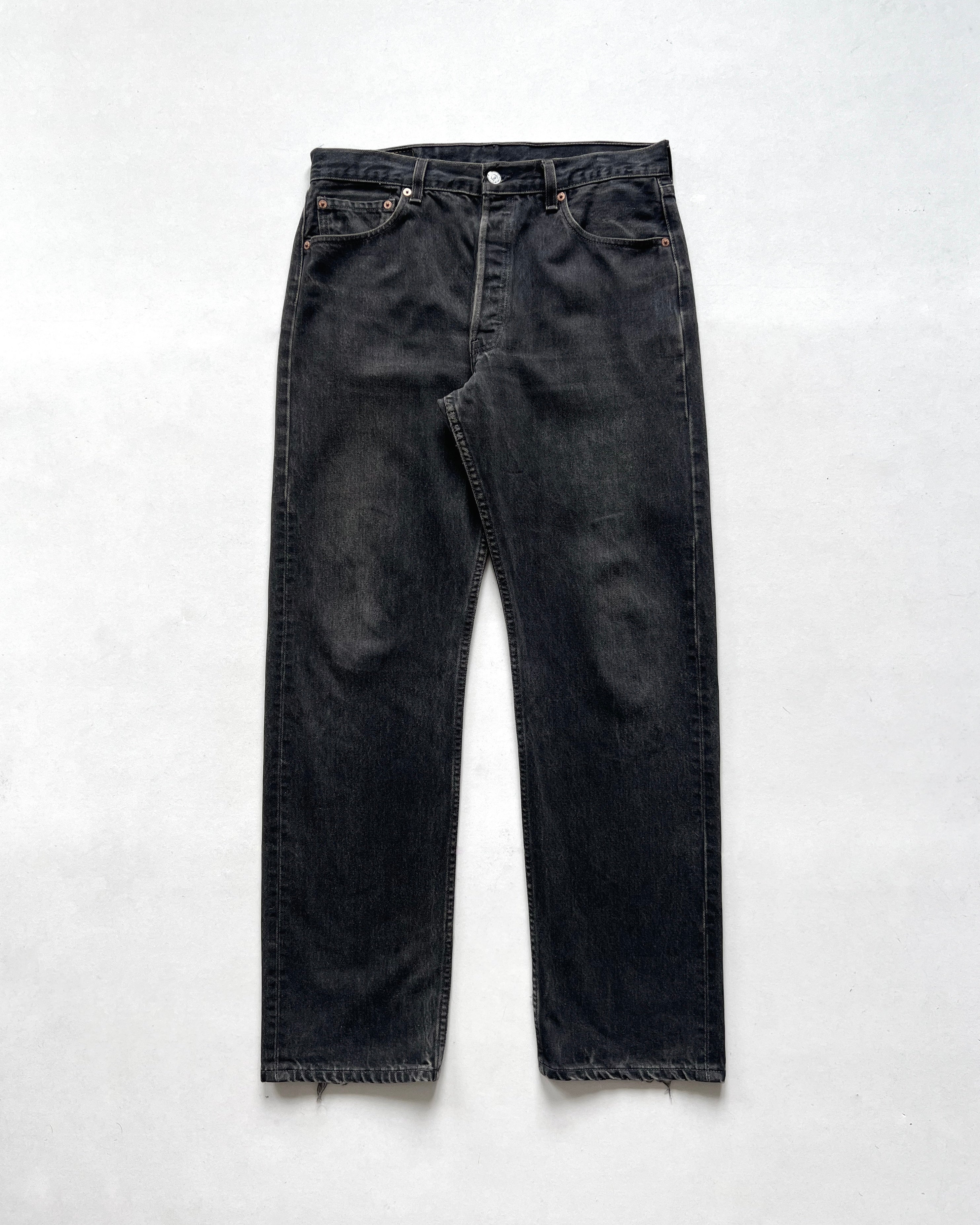 1990S BLACK LEVI'S 501 JEANS (34)
