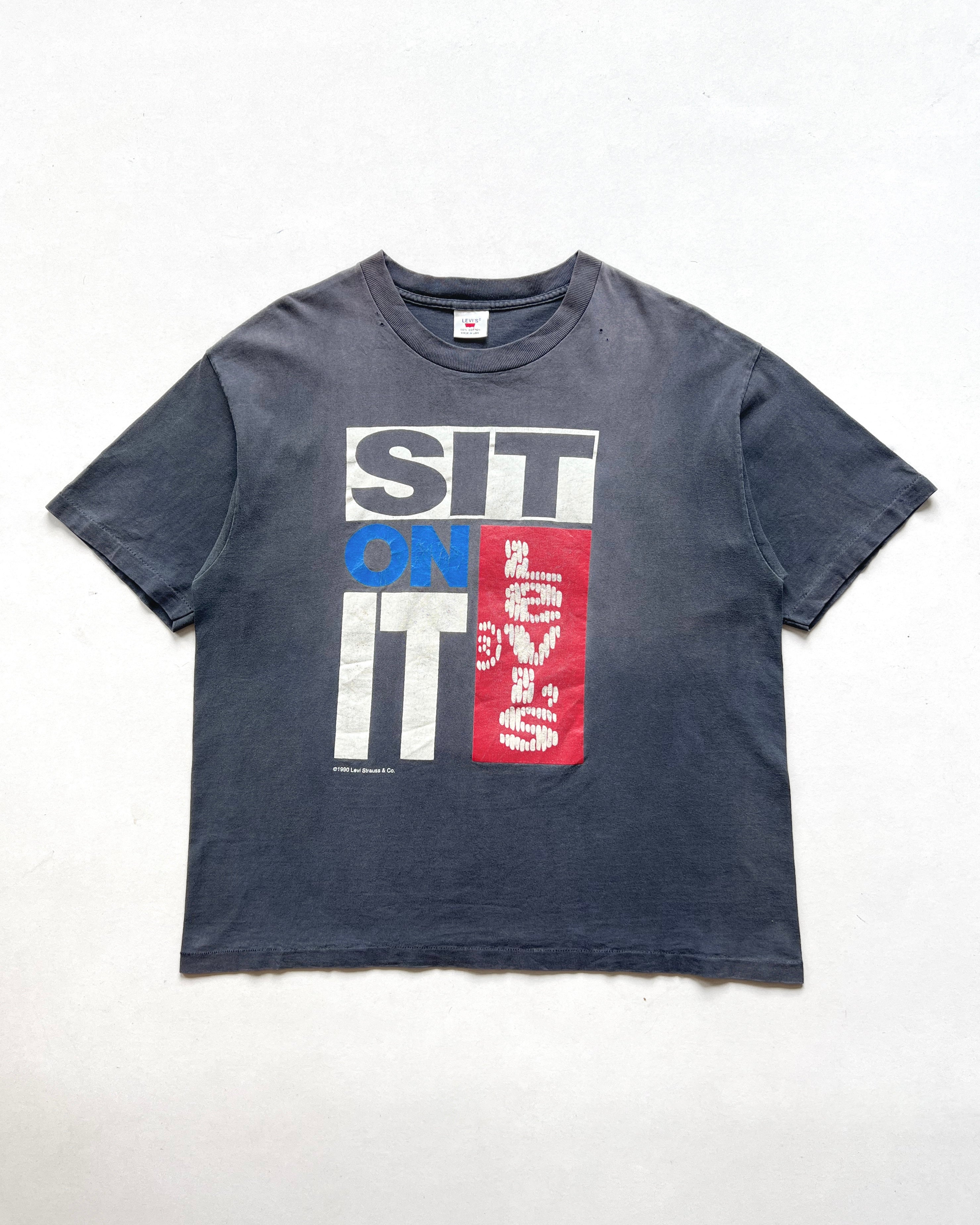 1990S FADED LEVI'S 'SIT ON IT' SINGLE STITCH TEE (L)
