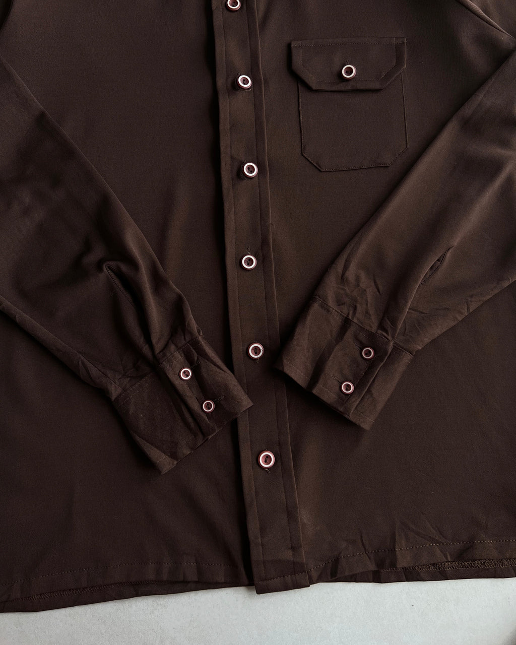 1970S MONTGOMERY POINT COLLAR BUTTON-UP SHIRT (L)