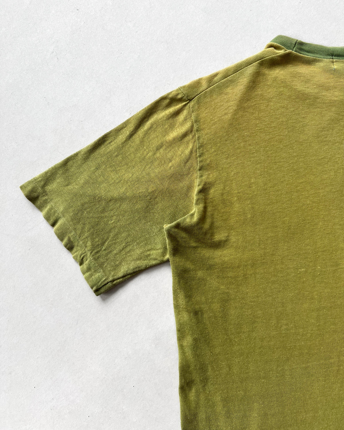 1970S TWO-TONE 'GOODY HAWAII' SINGLE STITCH TEE (L)