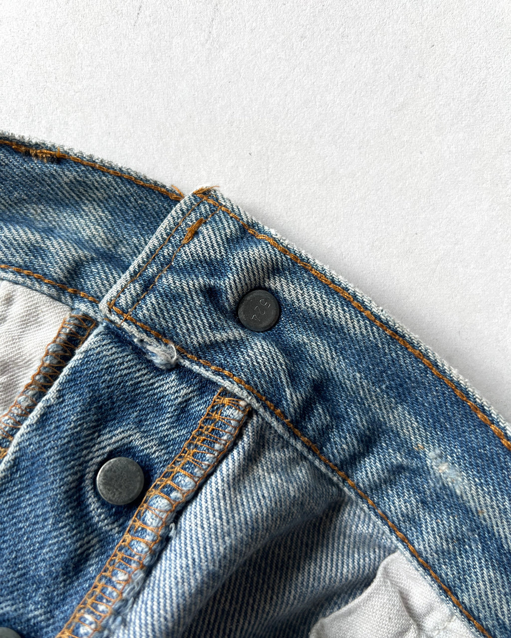 1980S FADED LEVI'S 501 REDLINE SELVEDGE JEANS (34)