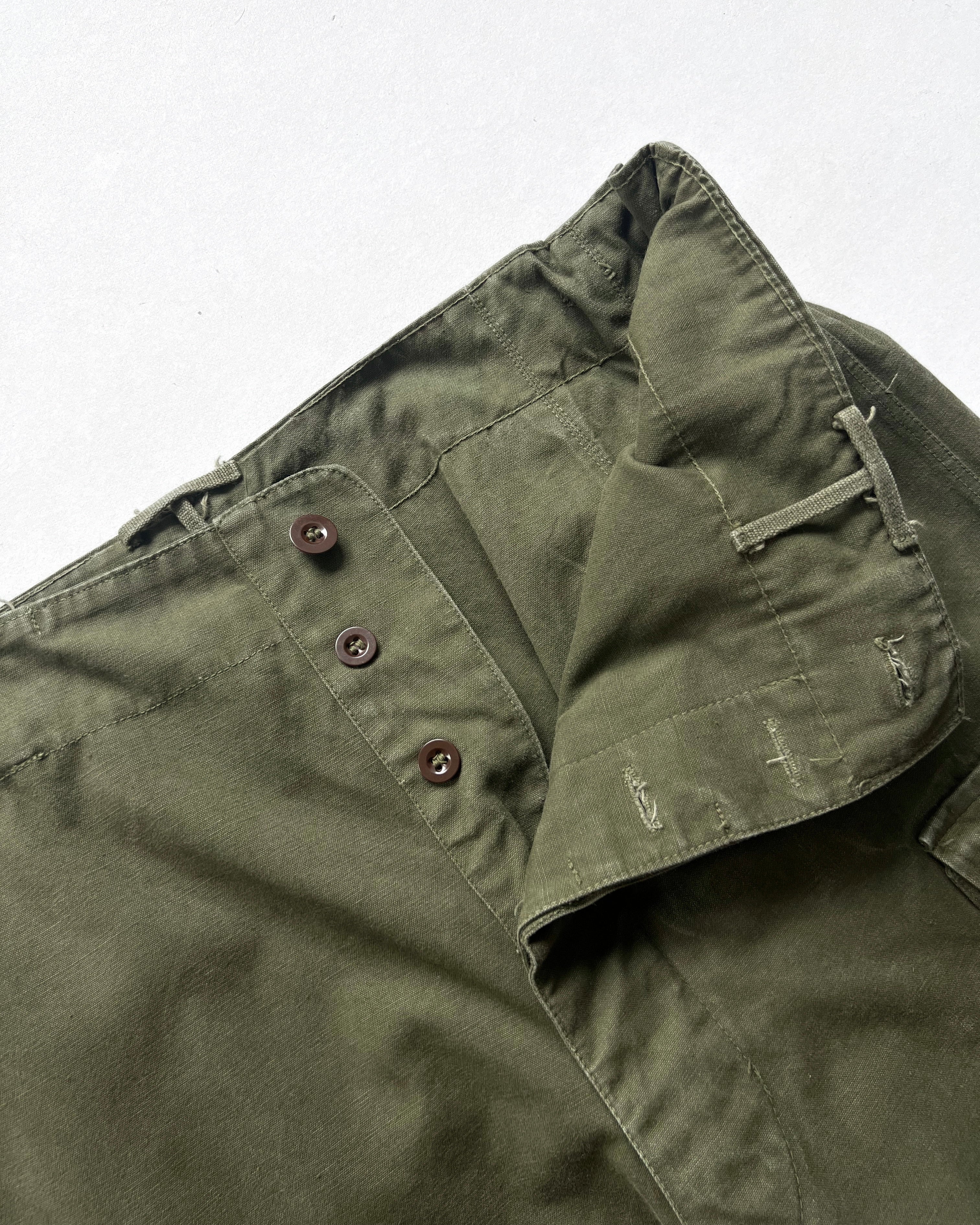 1950S DUTCH ARMY CARGO TROUSERS (34-37)