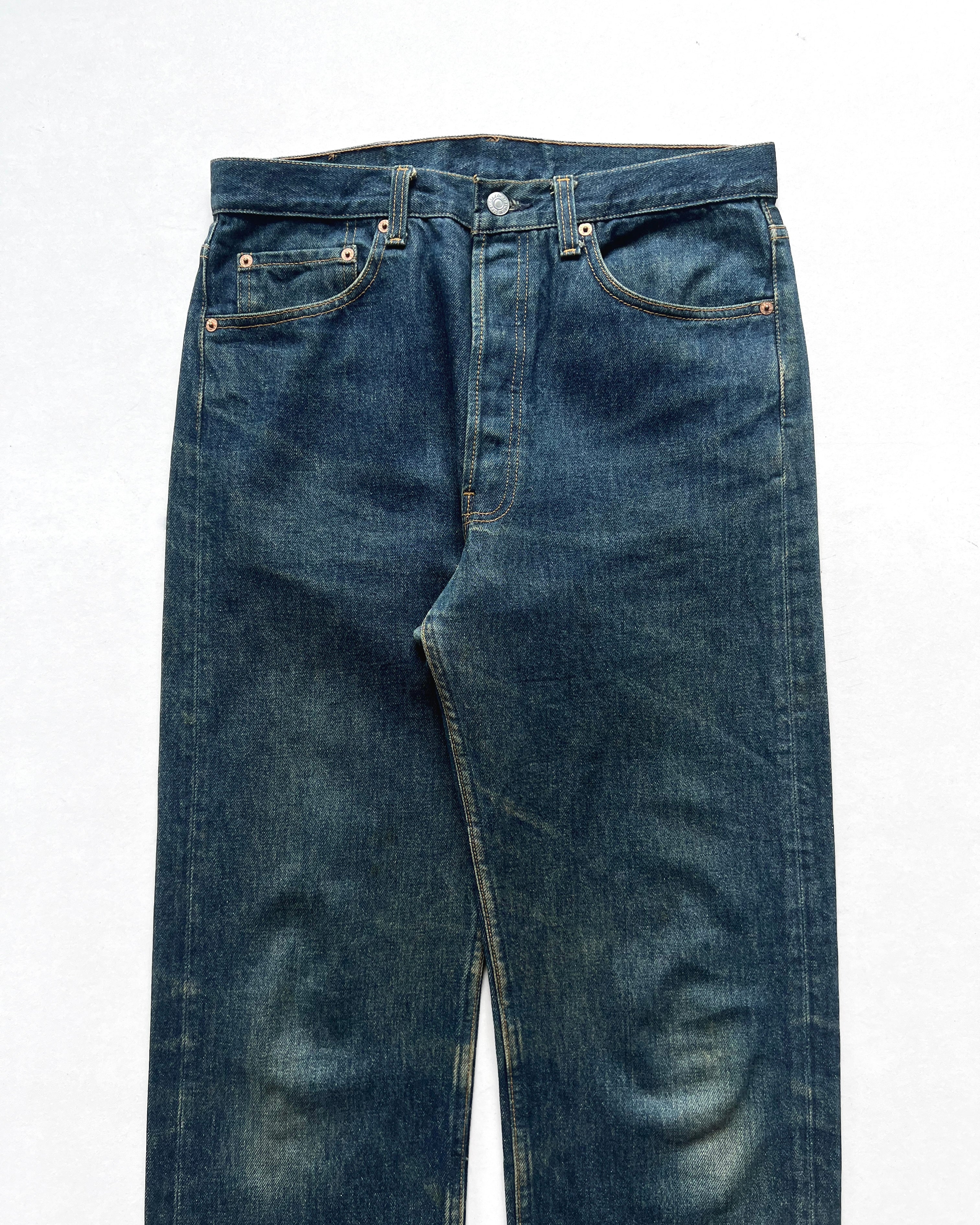 1990S DARK WASHED LEVI'S 501 JEANS (33)