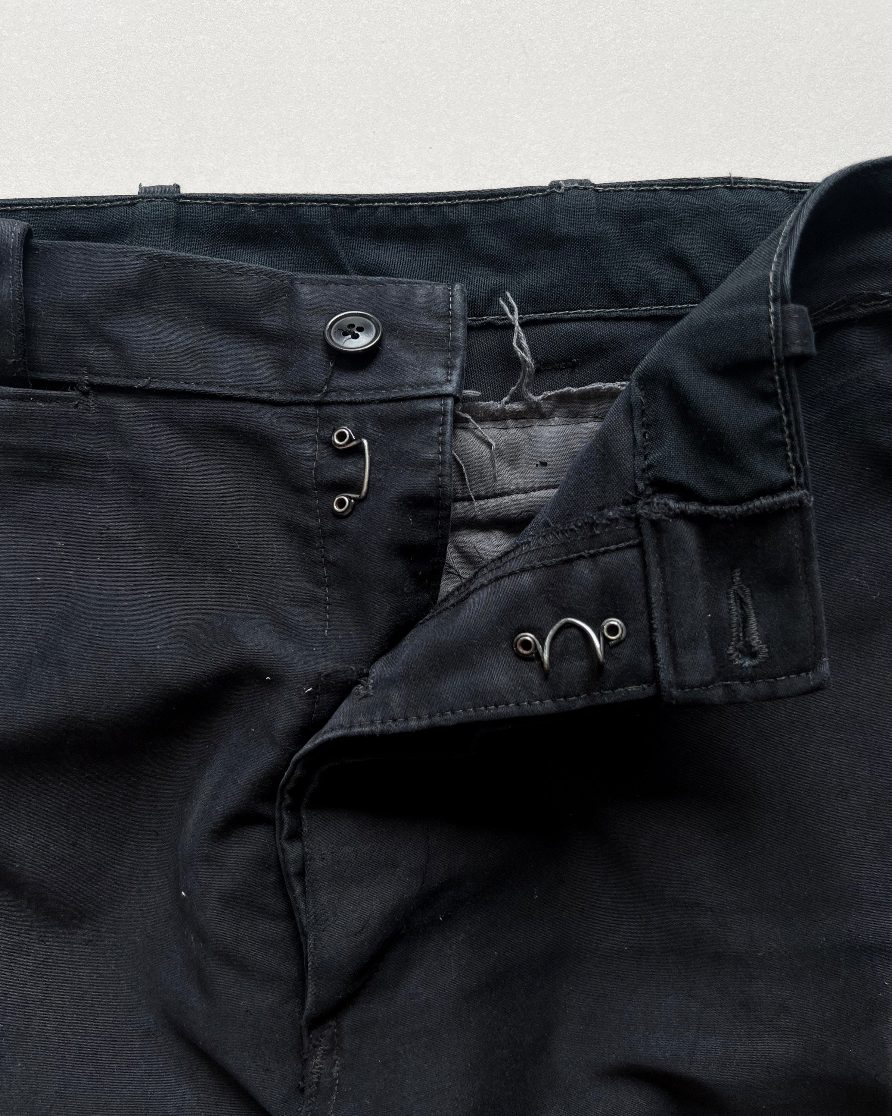 1970S BLACK MOLESKIN FRENCH WORK SHORTS (34)