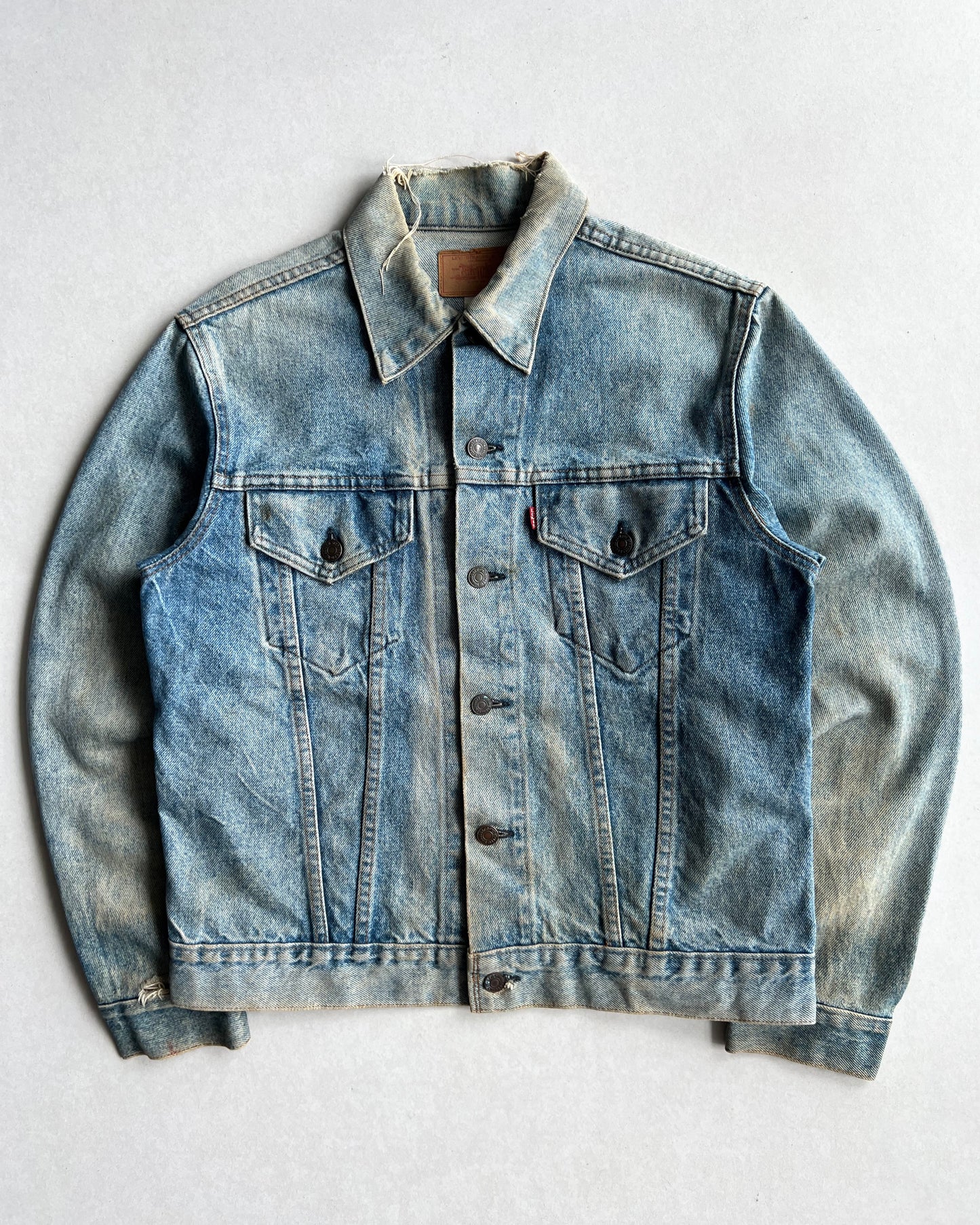 1980S SUN FADED LEVI'S TYPE III DENIM TRUCKER JACKET (L)