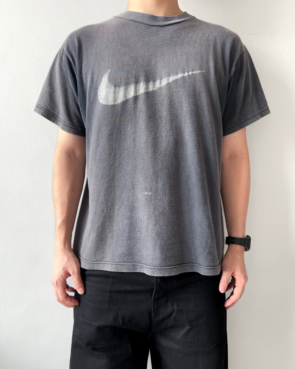 1990S SUN FADED NIKE LOGO TEE (M)