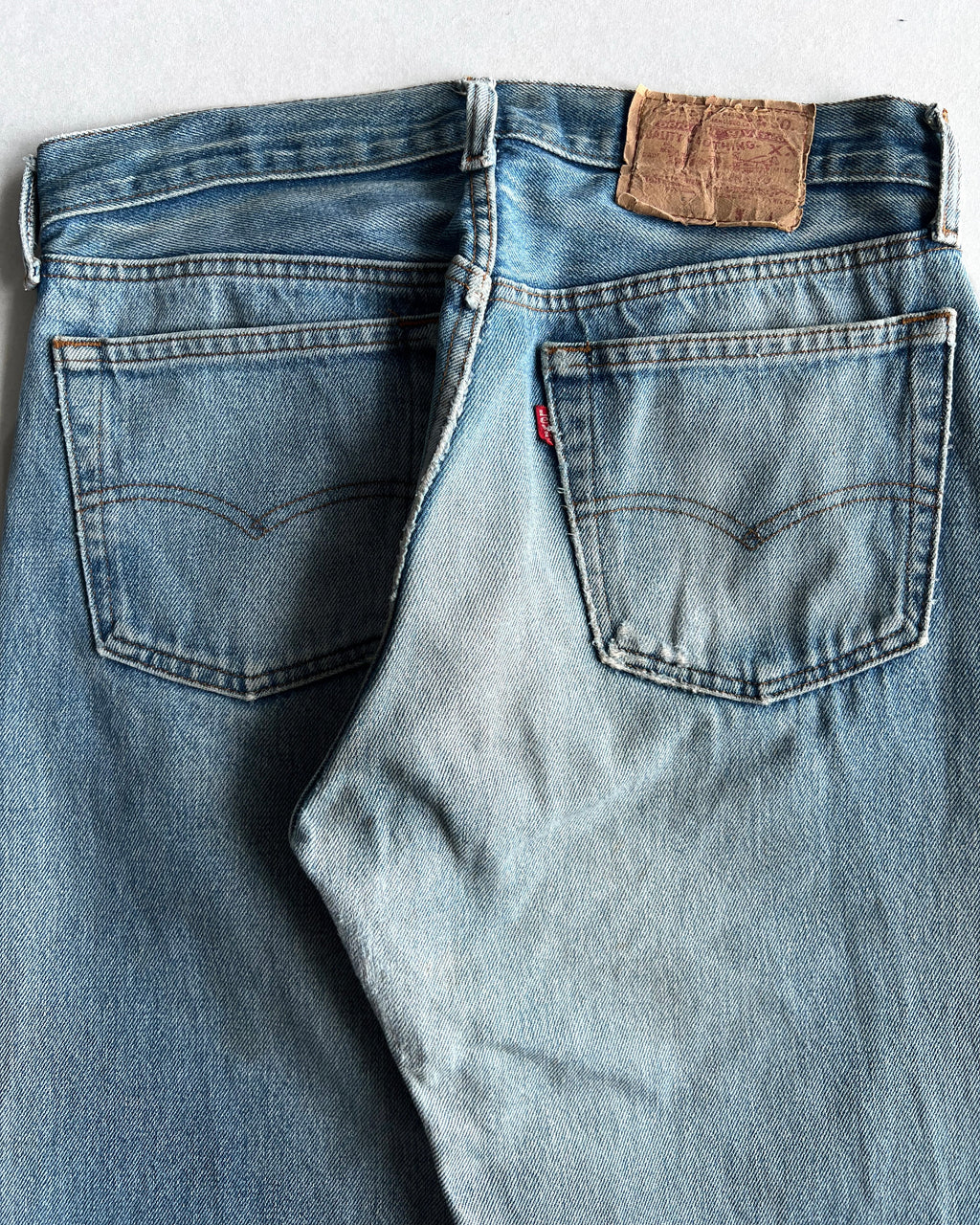 1980S FADED WASHED LEVI'S 501 JEANS (30X33)