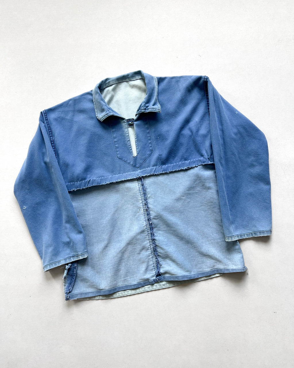 1960S FADED INDIGO FRENCH REPAIRED SMOCK (M)