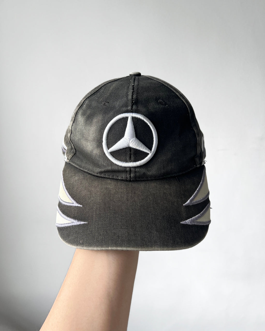 2000S FADED MERCEDES AMG CAP (OS)