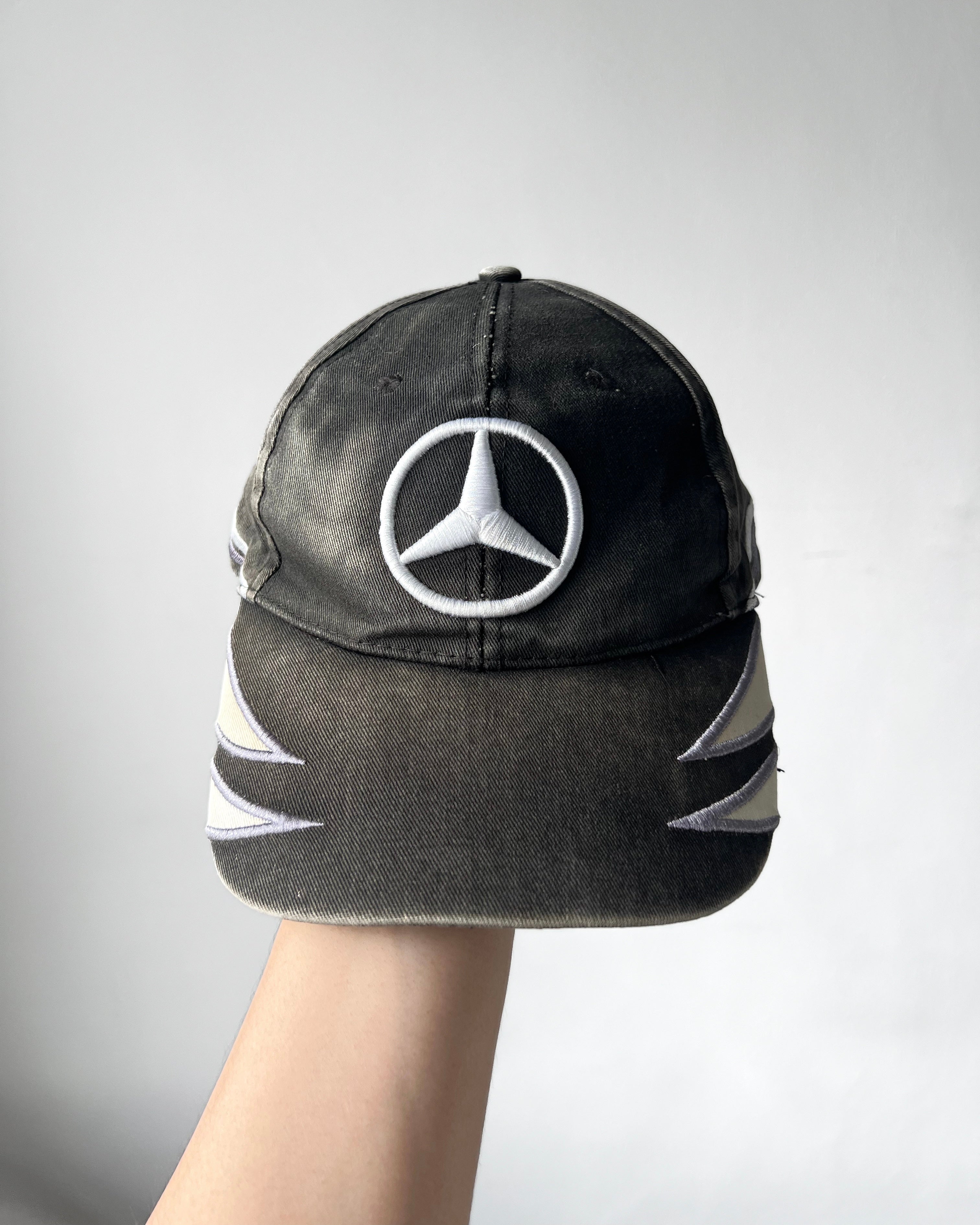 2000S FADED MERCEDES AMG CAP (OS)