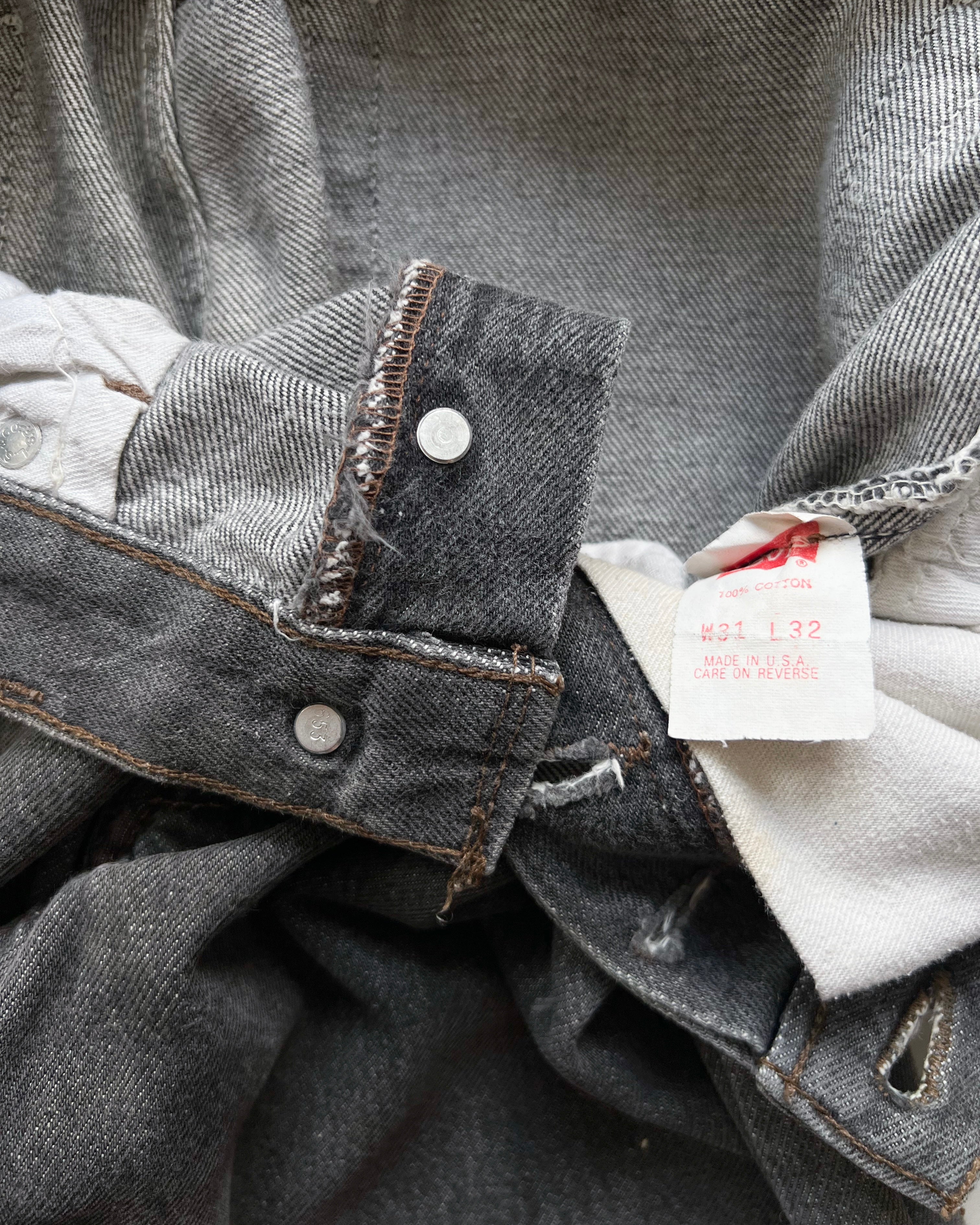 1980S FADED GREY LEVI'S 501 PAINT SPLATTER JEANS (31)