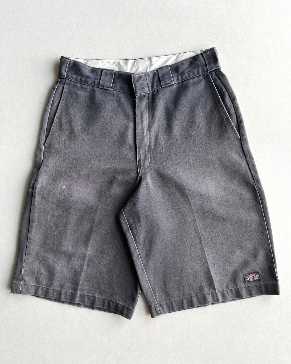 1990S FADED GREY DICKIES JORTS (31X00)