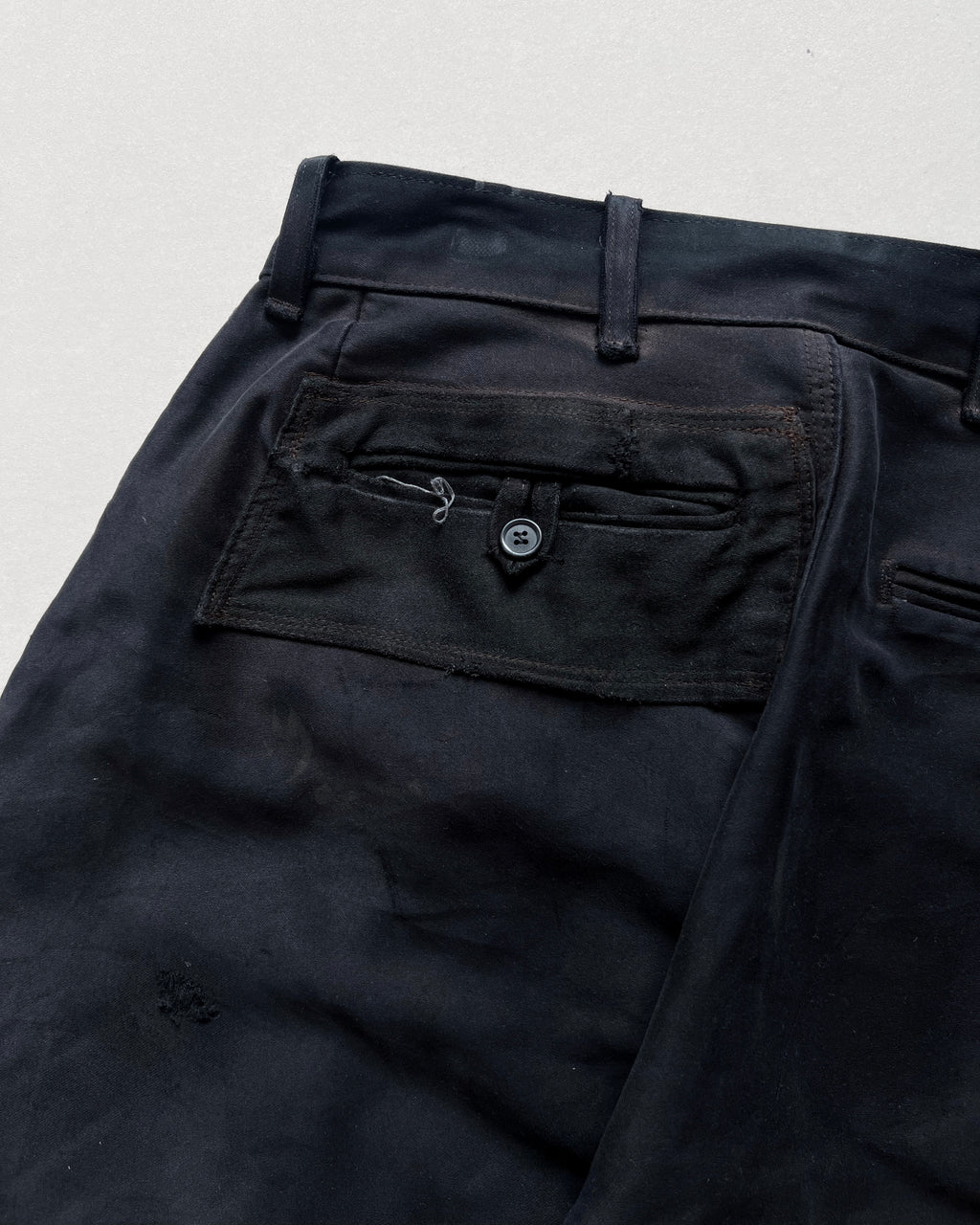 1970S BLACK MOLESKIN FRENCH WORK SHORTS (34)