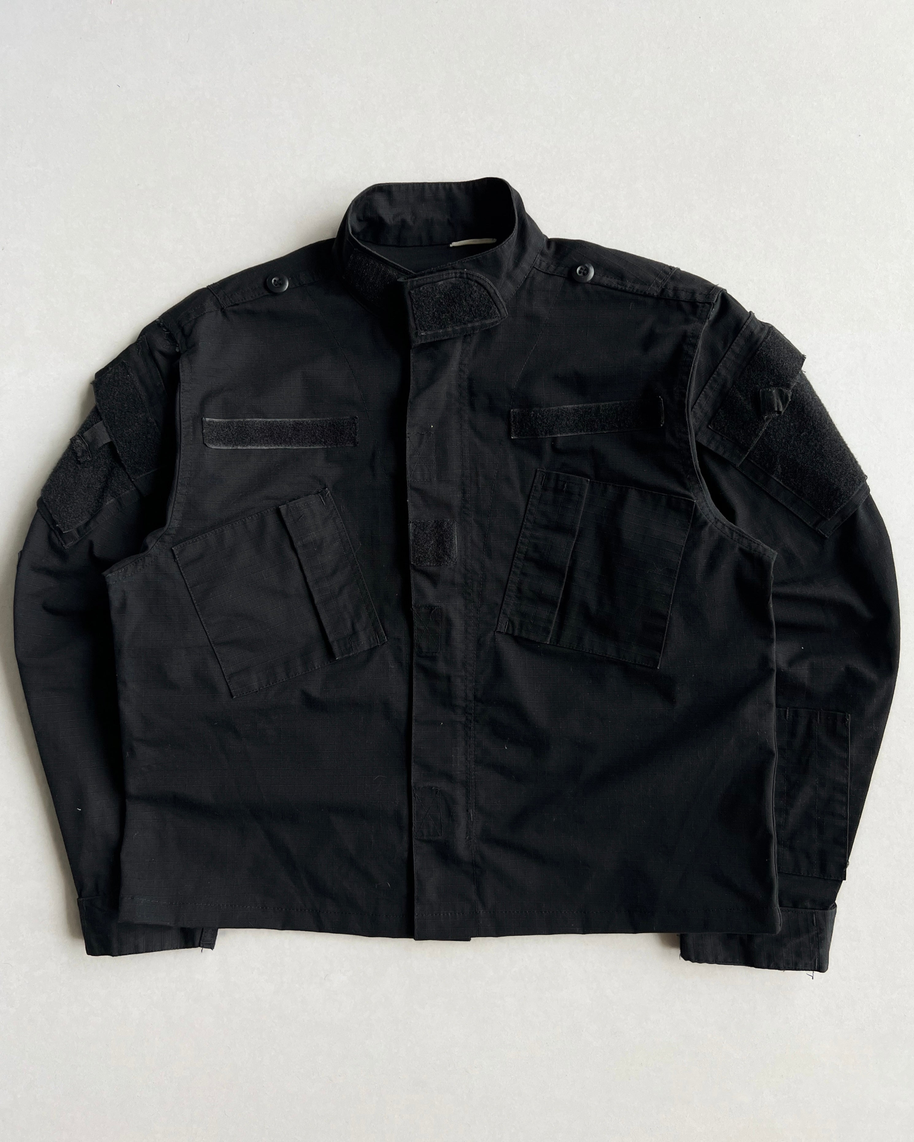 1990S BLACK US ARMY COMBAT CROPPED JACKET (L)