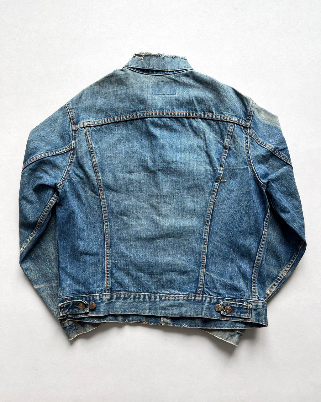 1960S SUN FADED LEVI'S BIG E TYPE III DENIM TRUCKER JACKET (L)